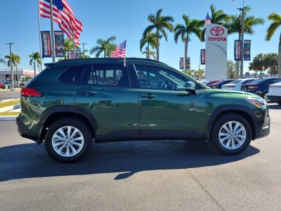 2024 Toyota Corolla Cross LE