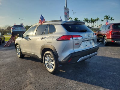 2024 Toyota Corolla Cross LE