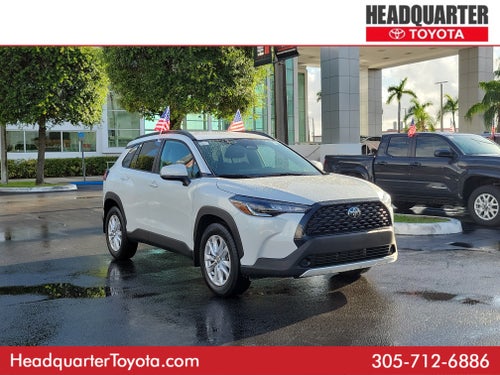 2024 Toyota Corolla Cross LE