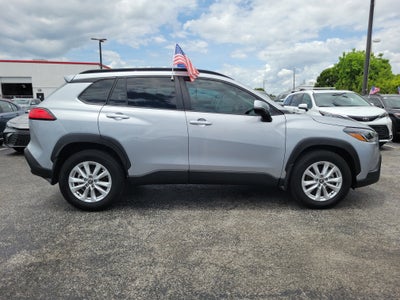 2024 Toyota Corolla Cross LE