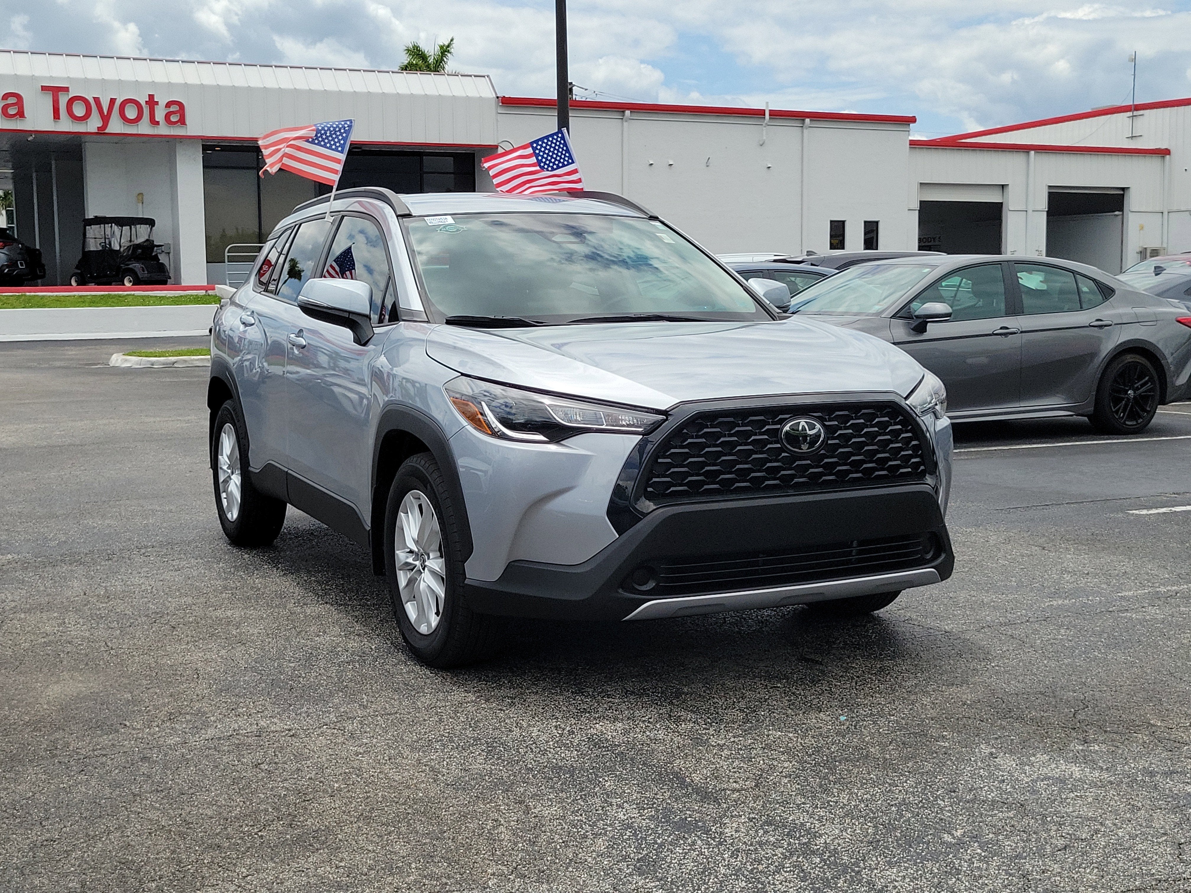2024 Toyota Corolla Cross LE