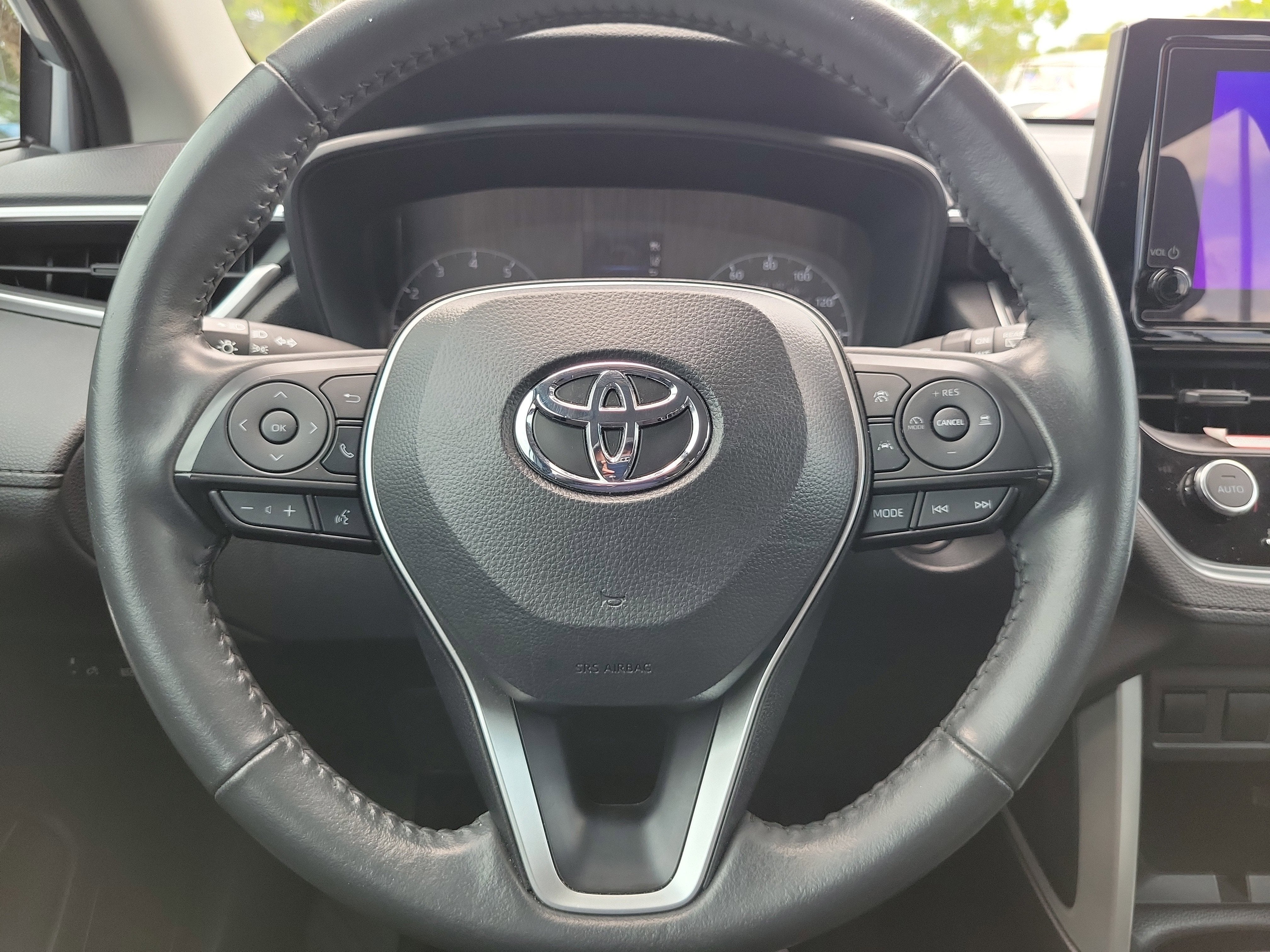 2024 Toyota Corolla Cross LE