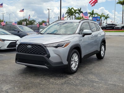 2024 Toyota Corolla Cross LE
