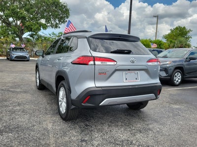 2024 Toyota Corolla Cross LE
