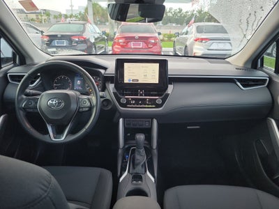 2024 Toyota Corolla Cross LE