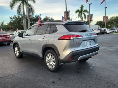 2024 Toyota Corolla Cross LE