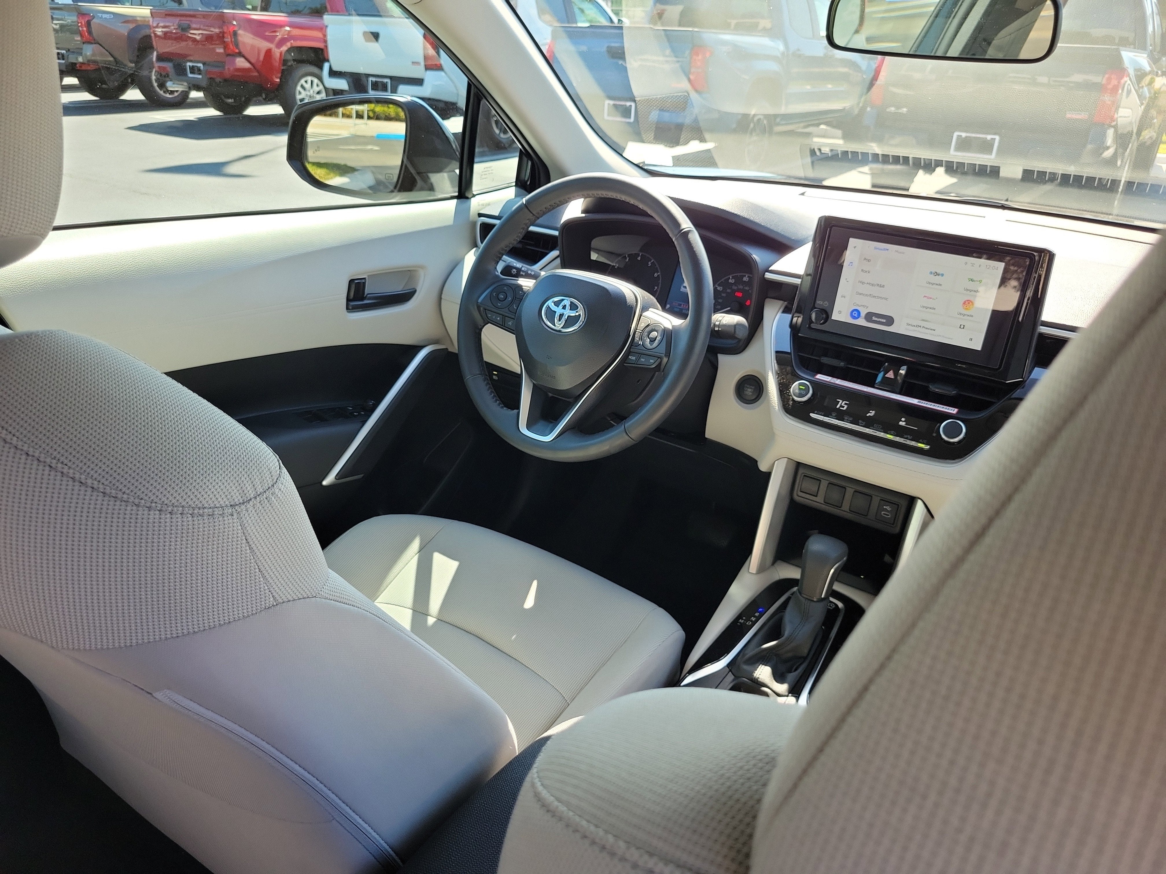 2025 Toyota Corolla Cross LE