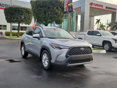 2024 Toyota Corolla Cross LE