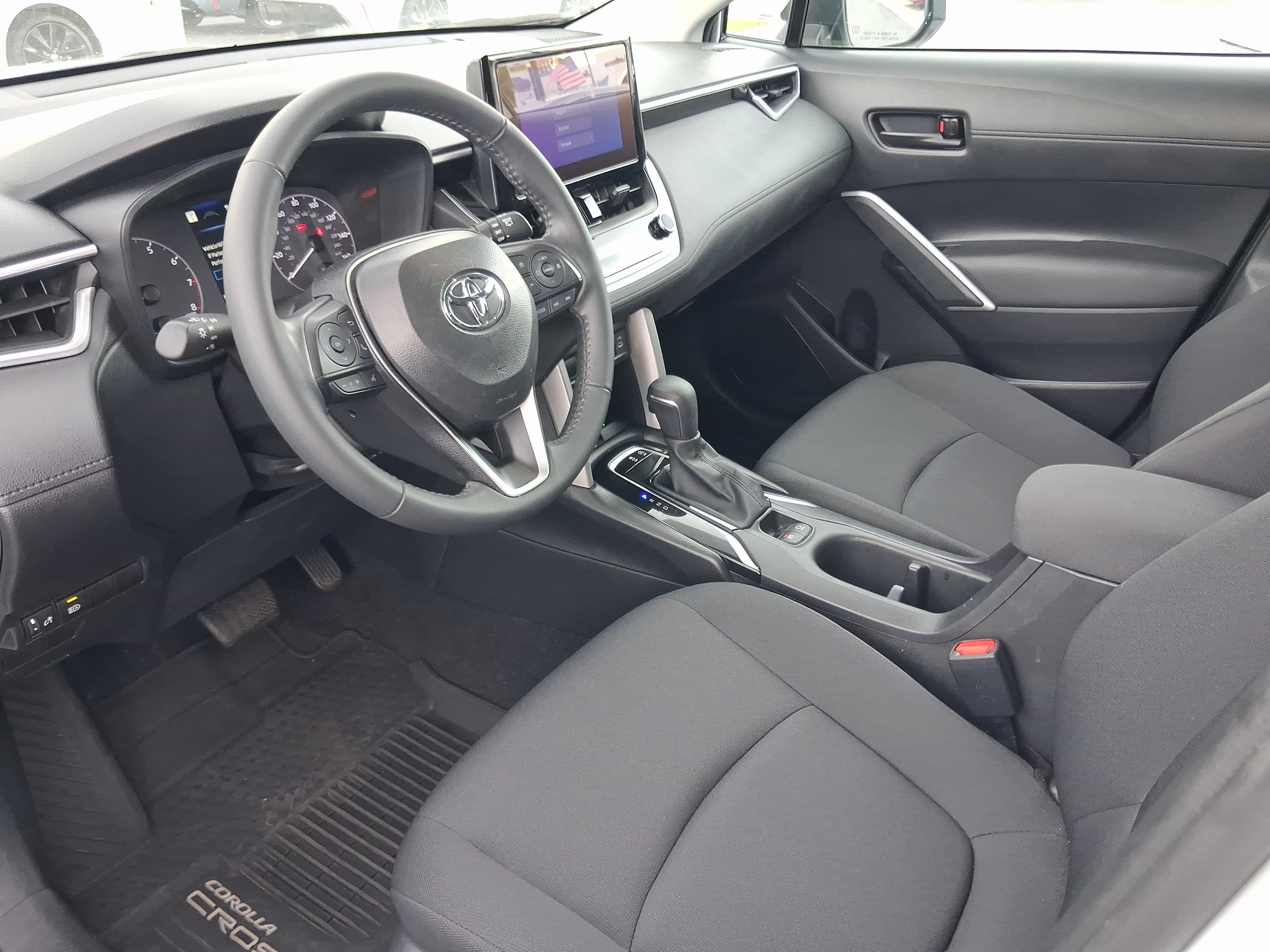 2025 Toyota Corolla Cross LE