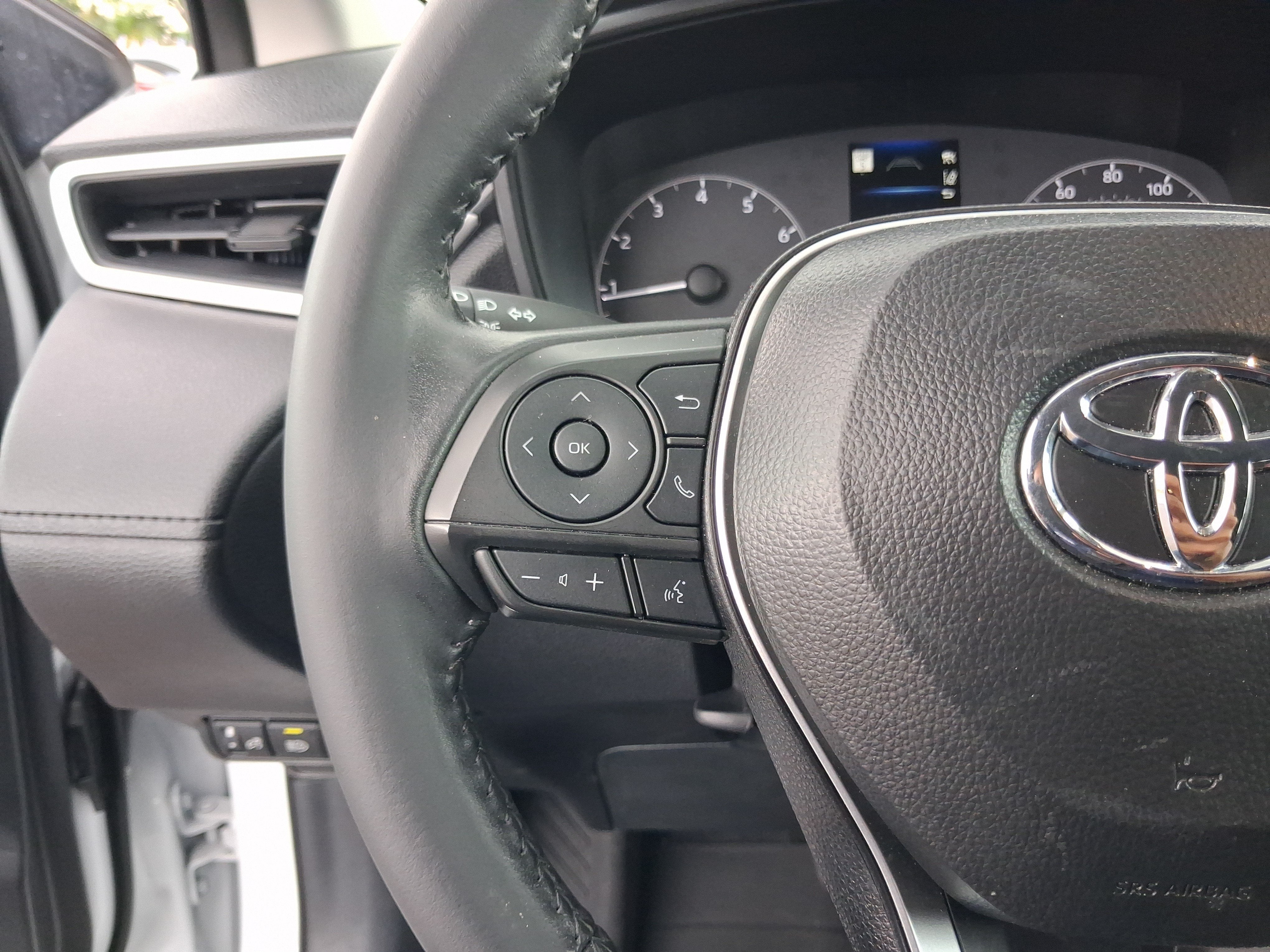 2025 Toyota Corolla Cross LE