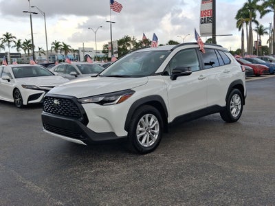 2025 Toyota Corolla Cross LE