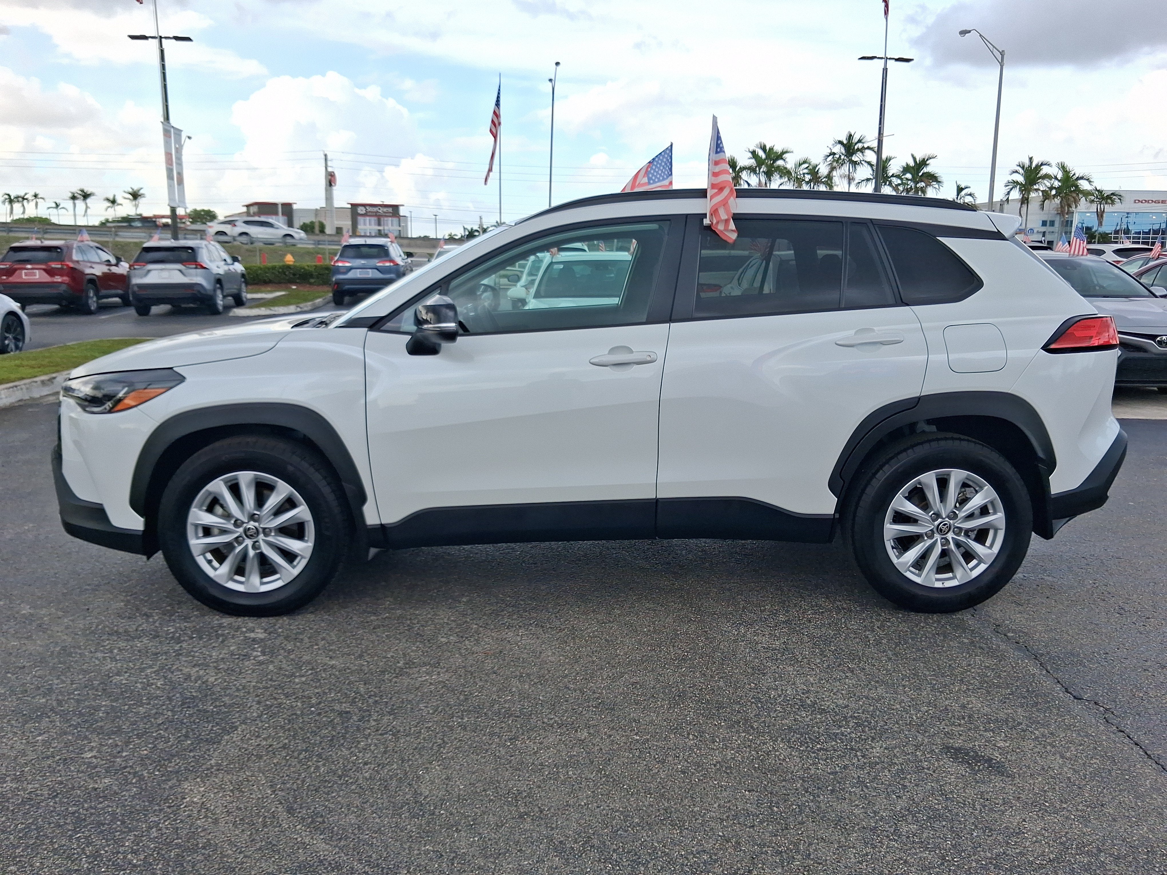 2025 Toyota Corolla Cross LE