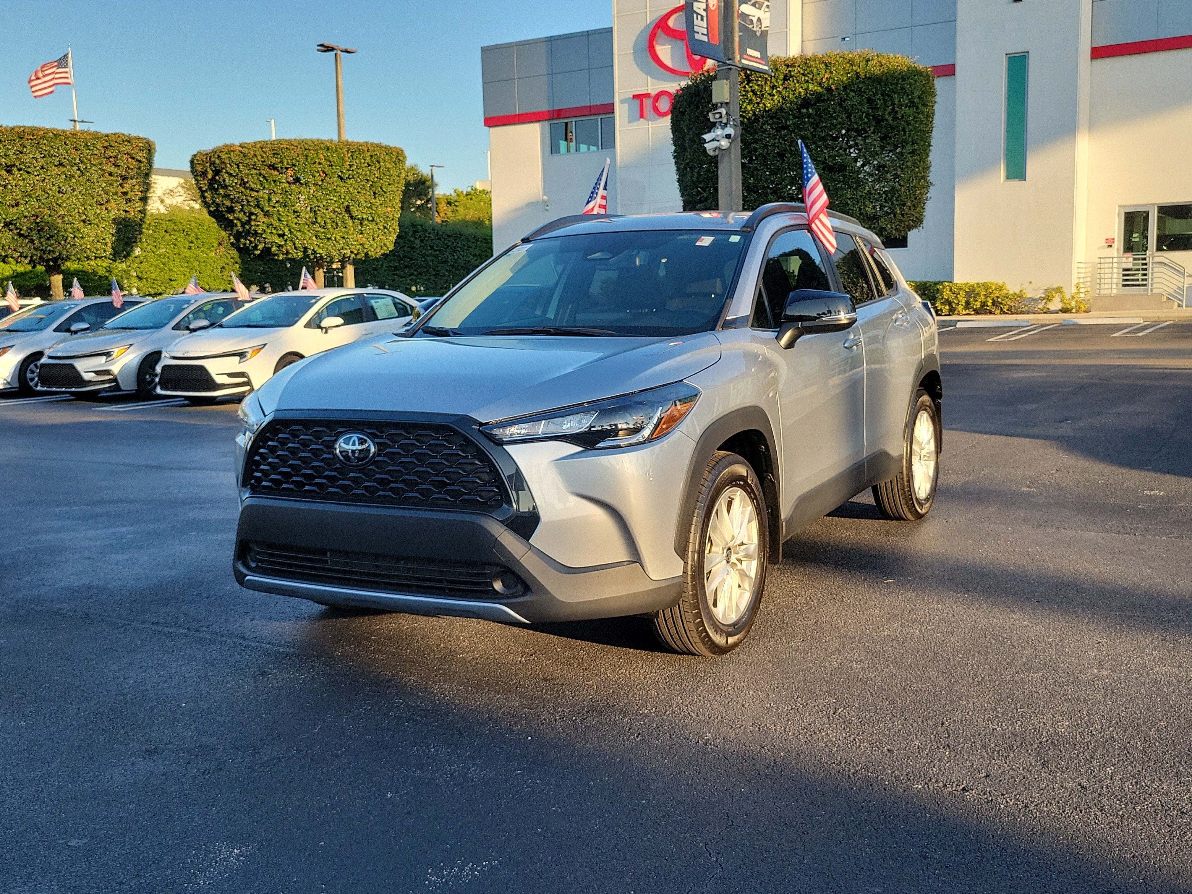 2025 Toyota Corolla Cross LE