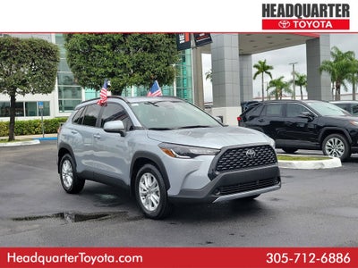2024 Toyota Corolla Cross LE