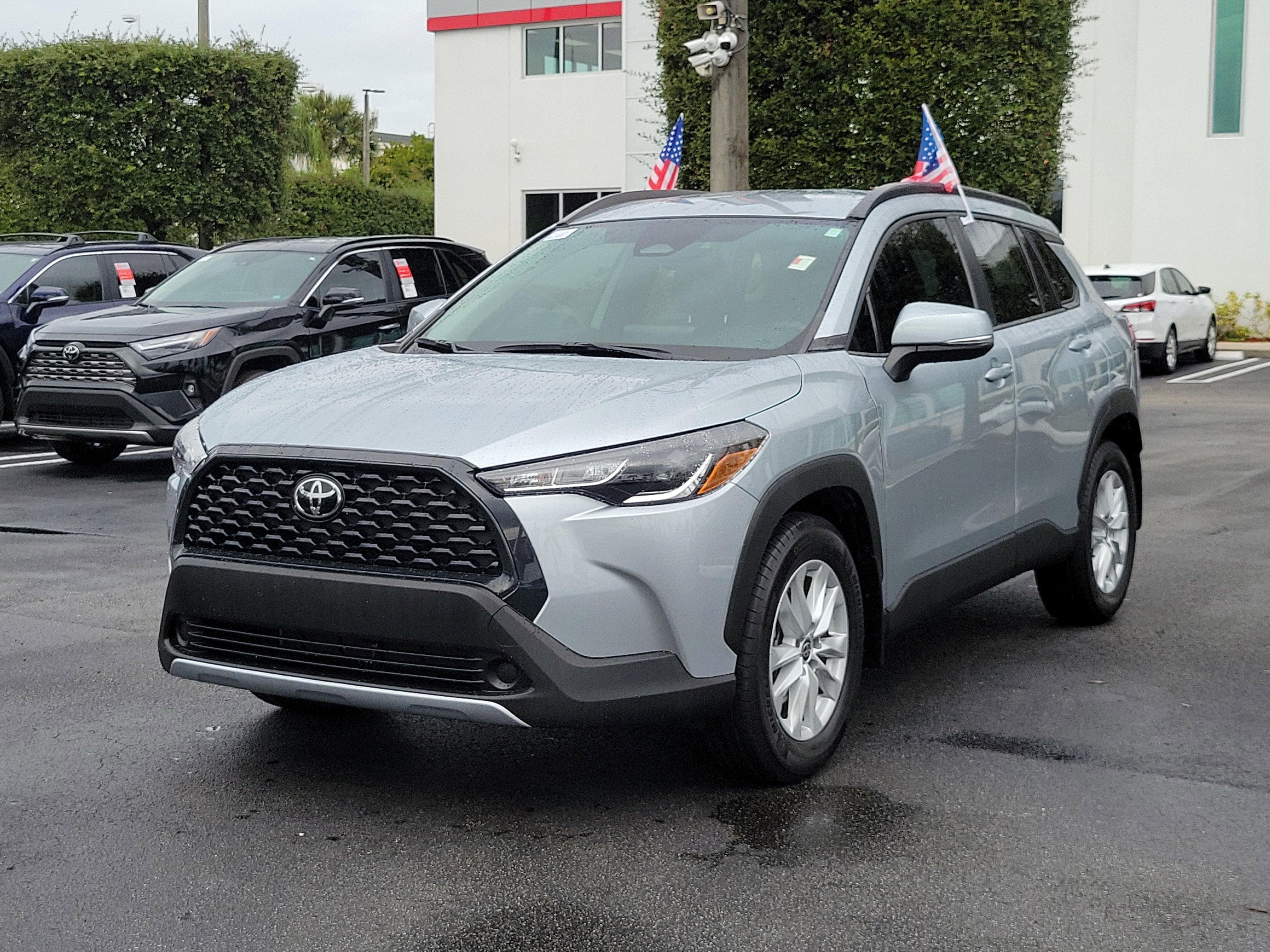 2024 Toyota Corolla Cross LE