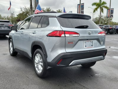 2024 Toyota Corolla Cross LE