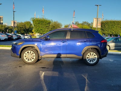 2024 Toyota Corolla Cross LE