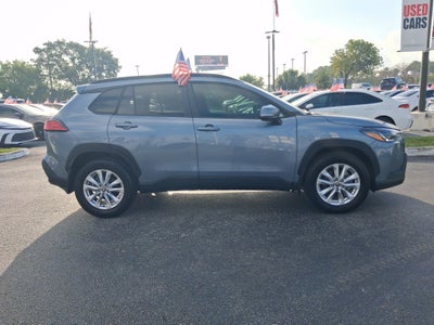 2024 Toyota Corolla Cross LE