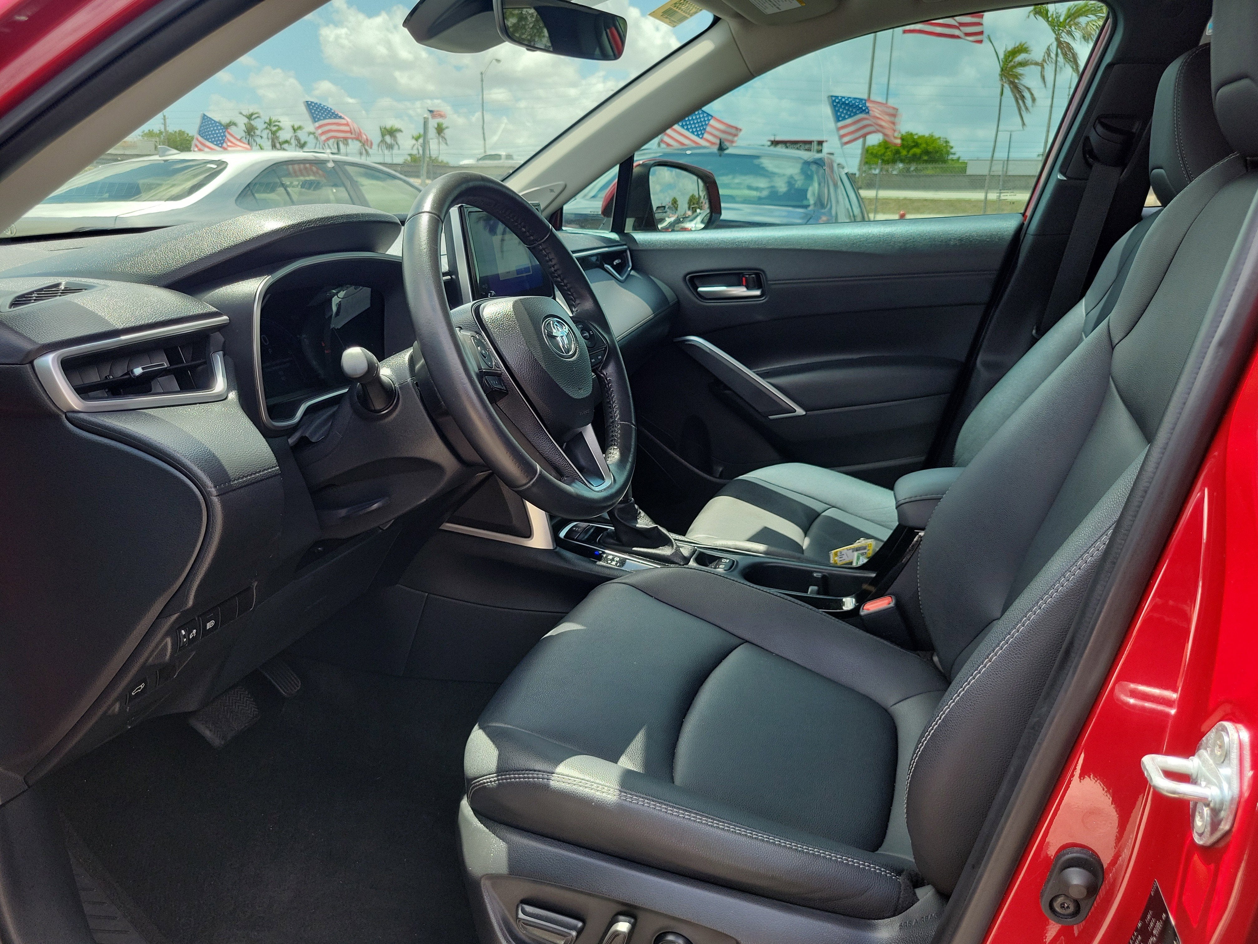 2023 Toyota Corolla Cross XLE