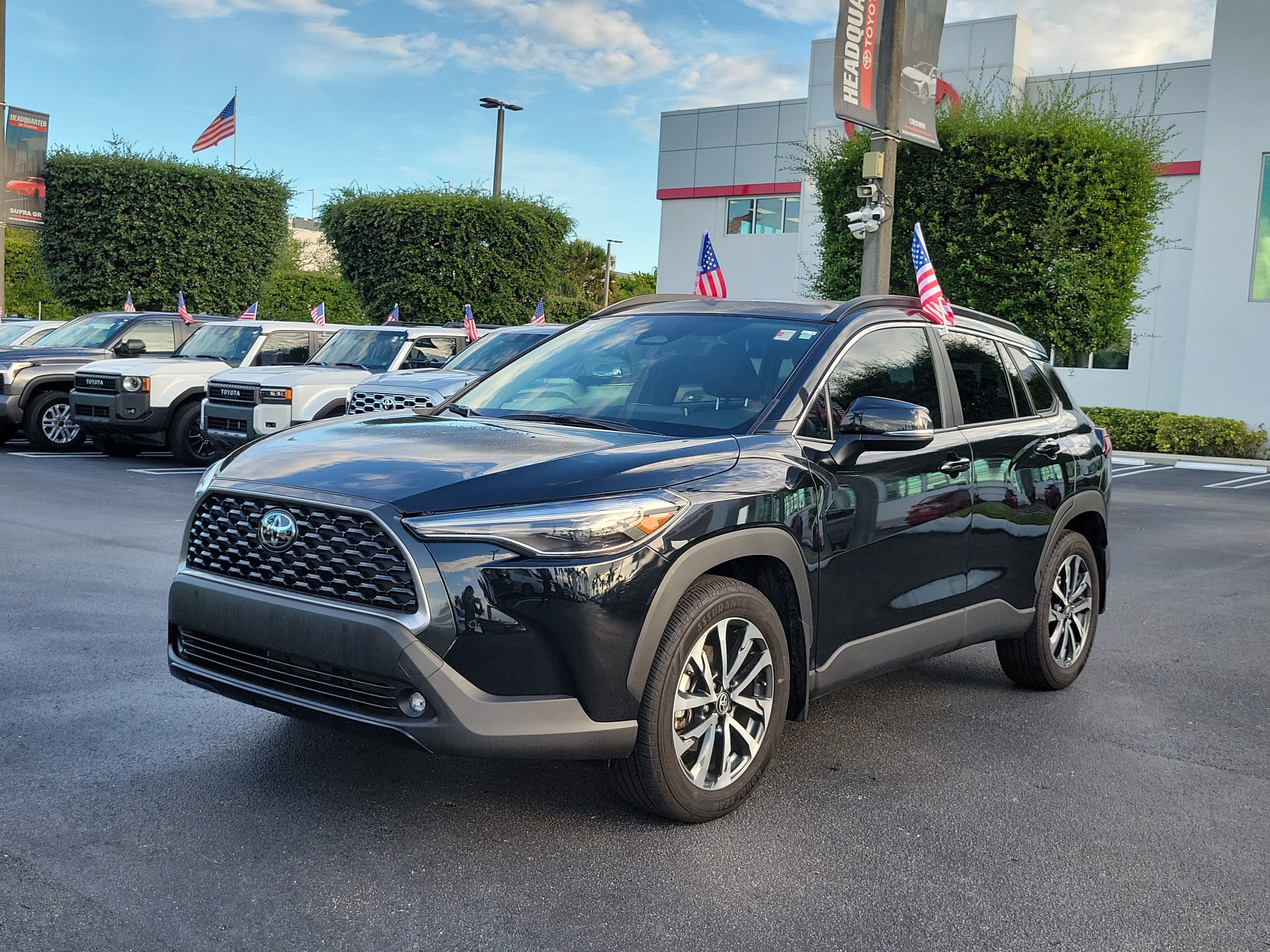 2025 Toyota Corolla Cross XLE