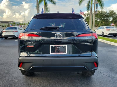 2025 Toyota Corolla Cross XLE