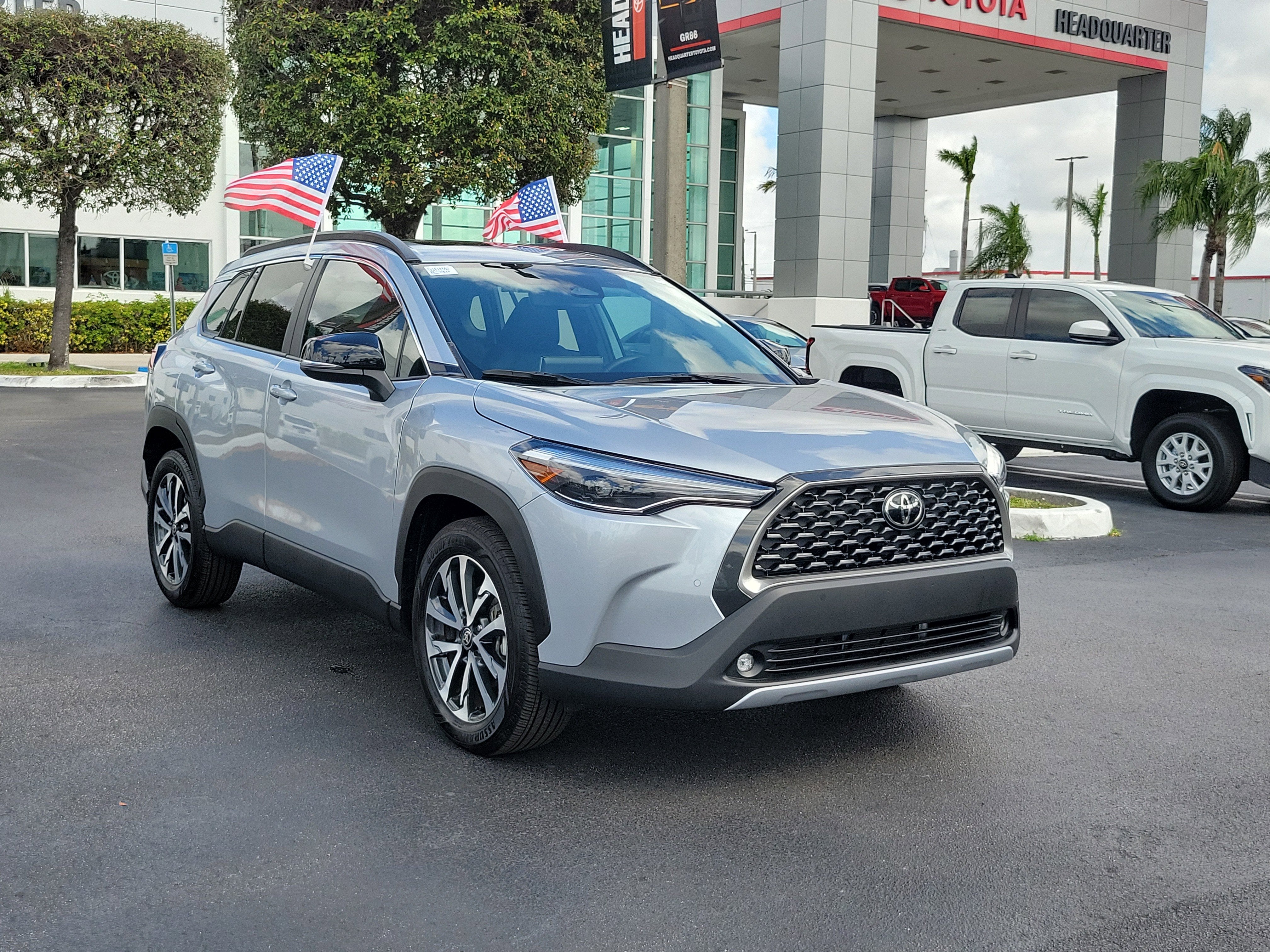 2025 Toyota Corolla Cross XLE