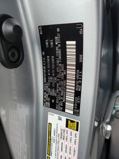 2025 Toyota Corolla Cross XLE