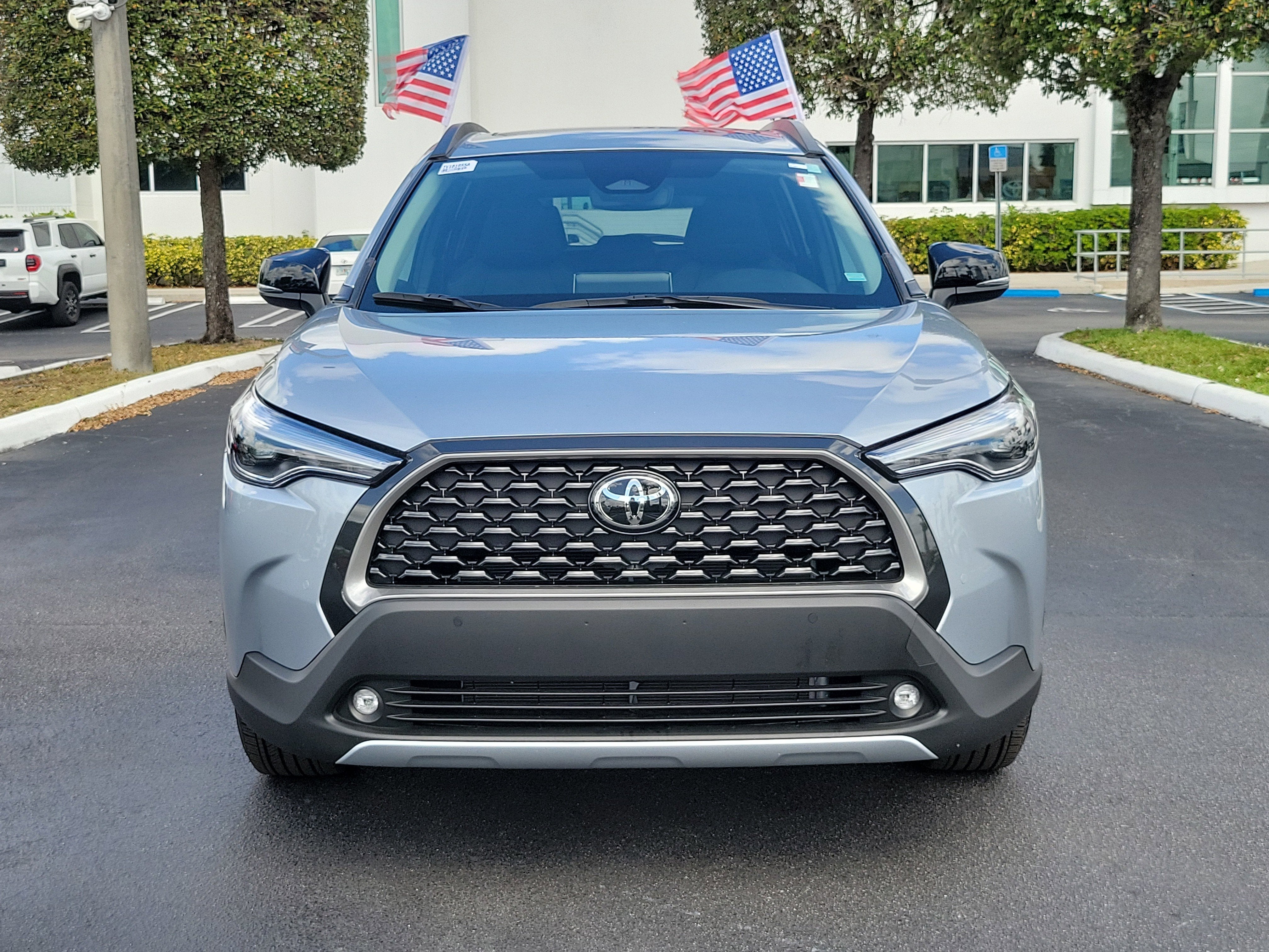 2025 Toyota Corolla Cross XLE