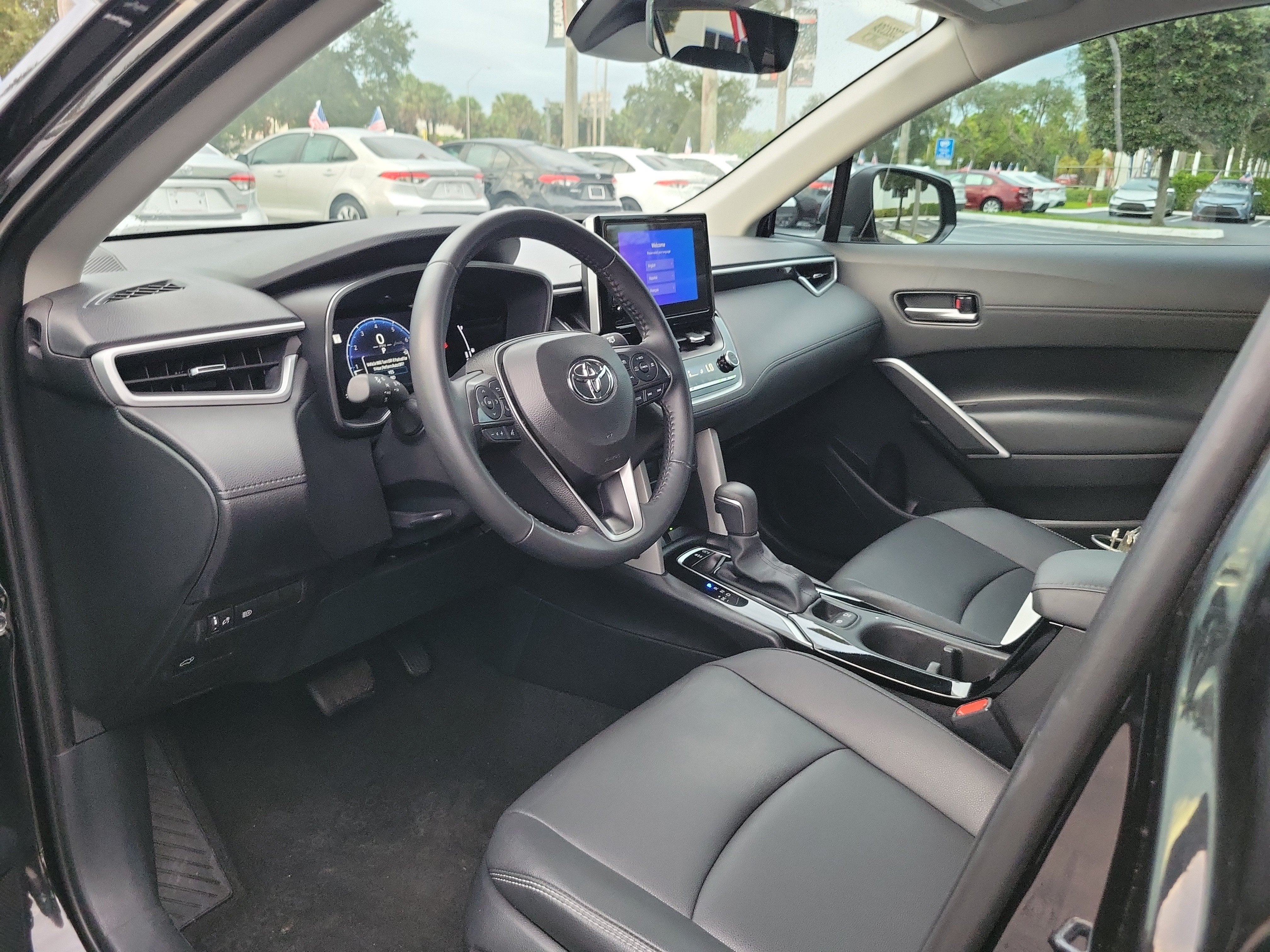 2025 Toyota Corolla Cross XLE