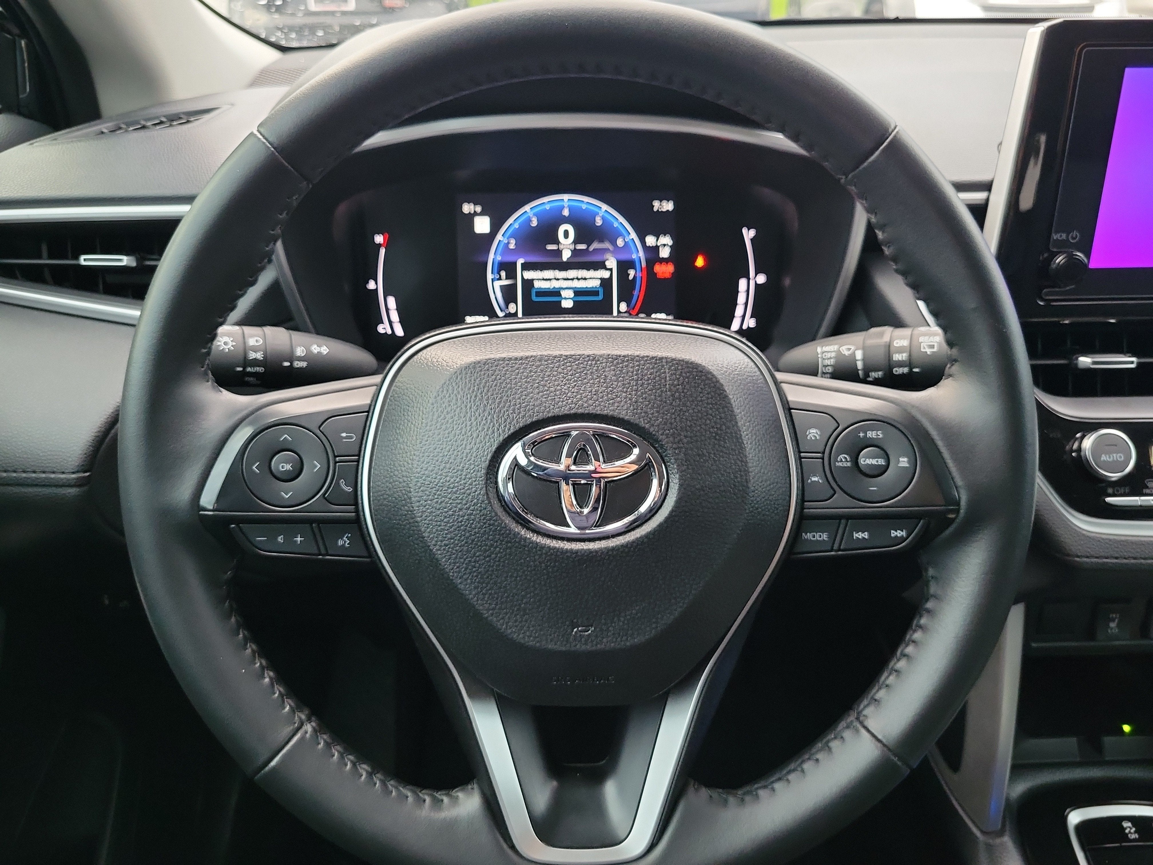 2025 Toyota Corolla Cross XLE
