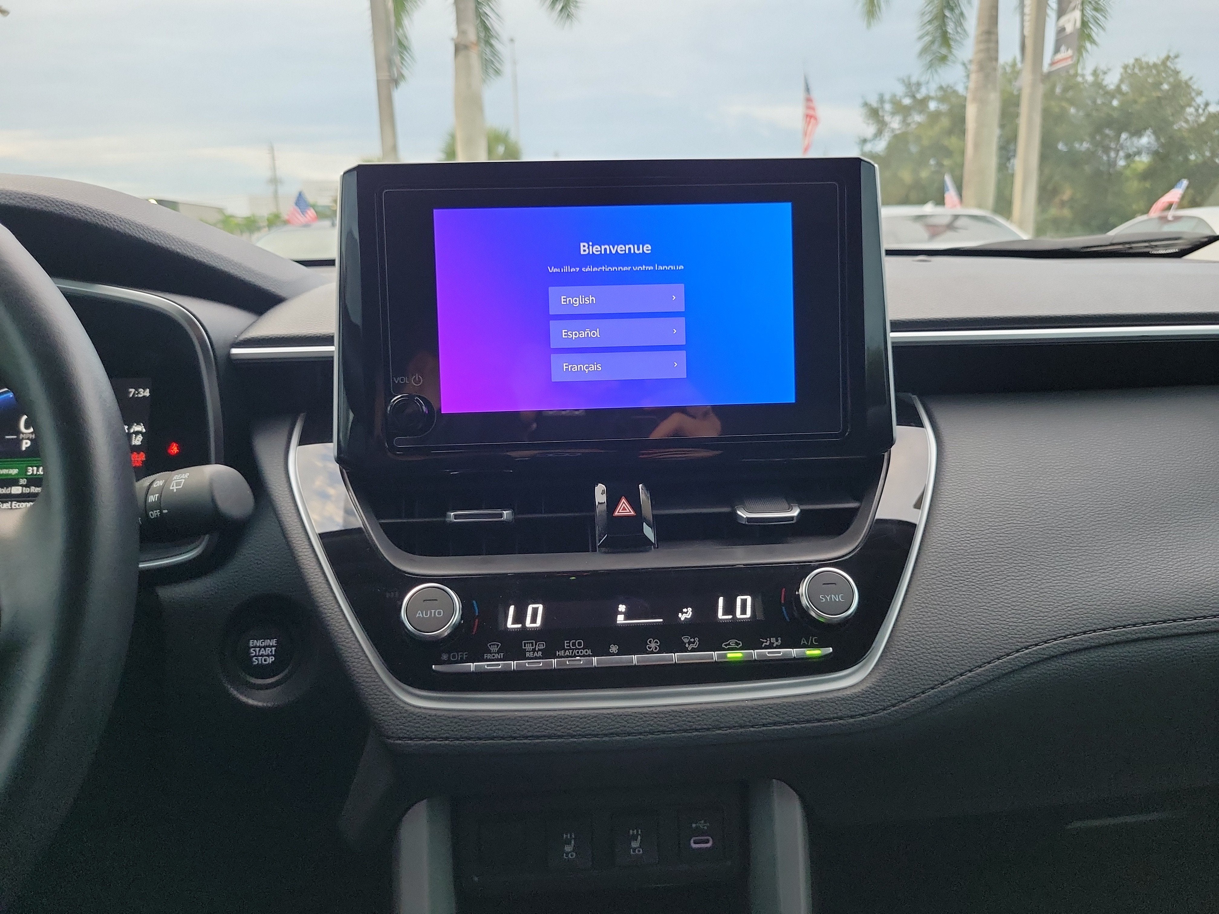 2025 Toyota Corolla Cross XLE