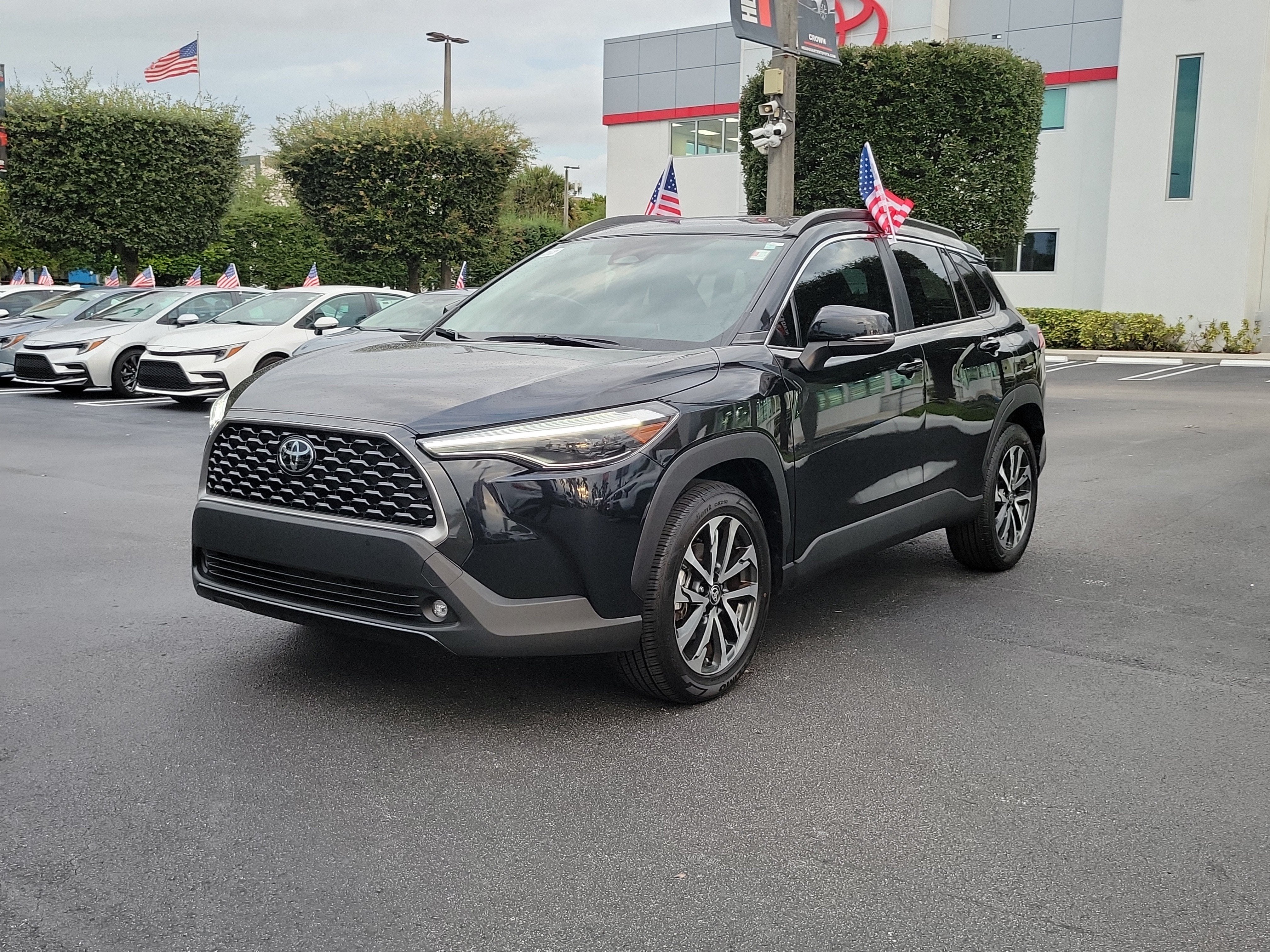 2025 Toyota Corolla Cross XLE
