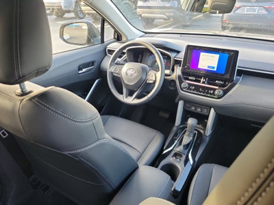 2025 Toyota Corolla Cross XLE