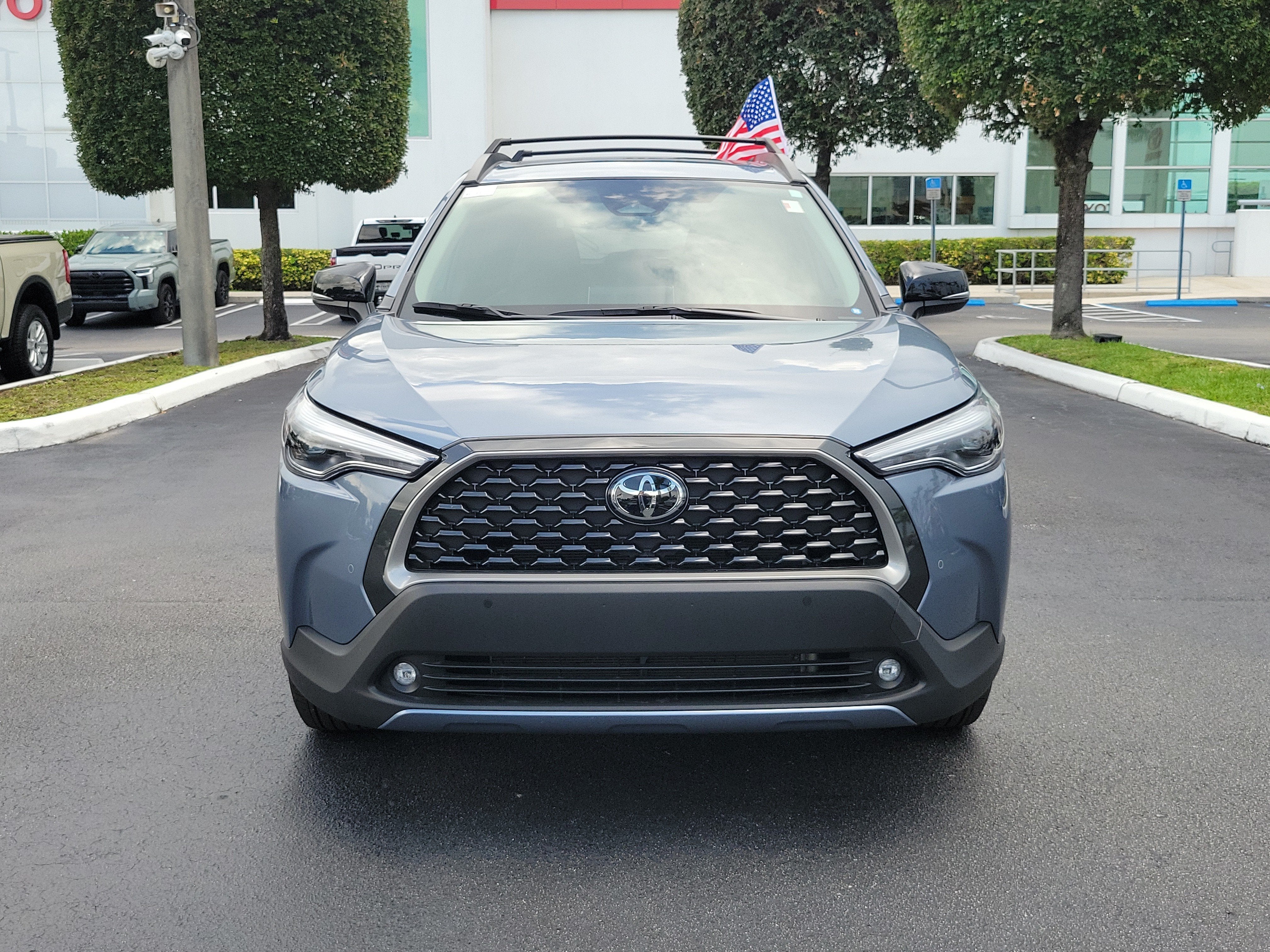 2025 Toyota Corolla Cross XLE