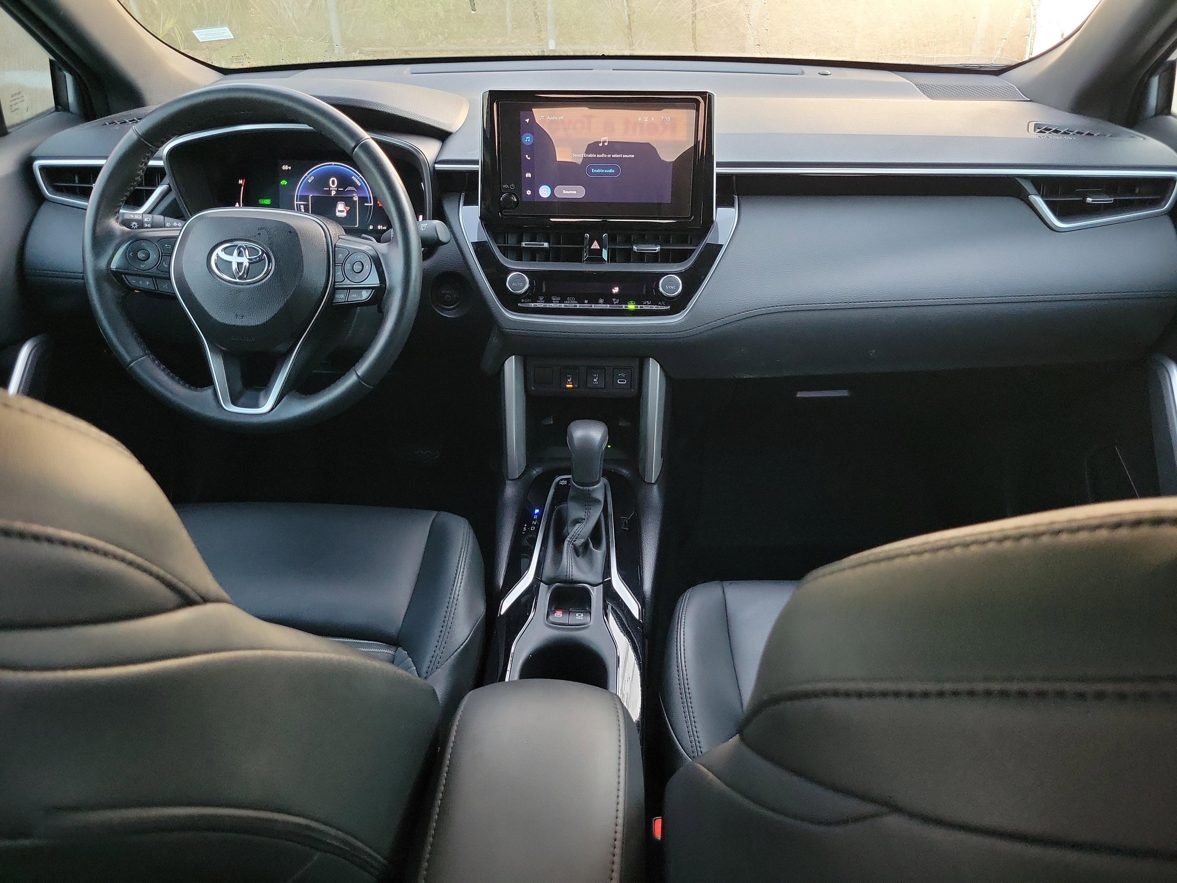 2024 Toyota Corolla Cross Hybrid SE