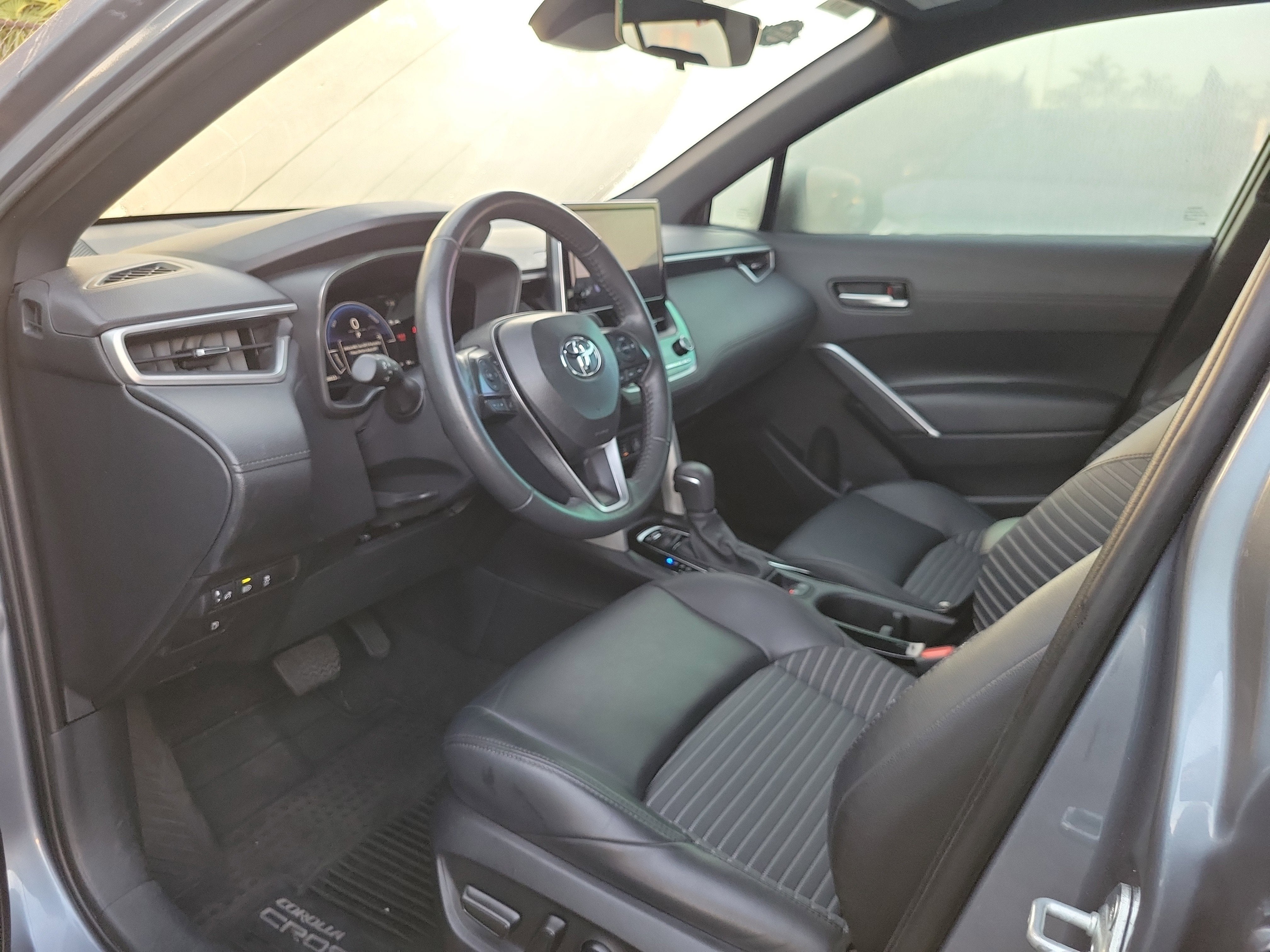 2024 Toyota Corolla Cross Hybrid SE