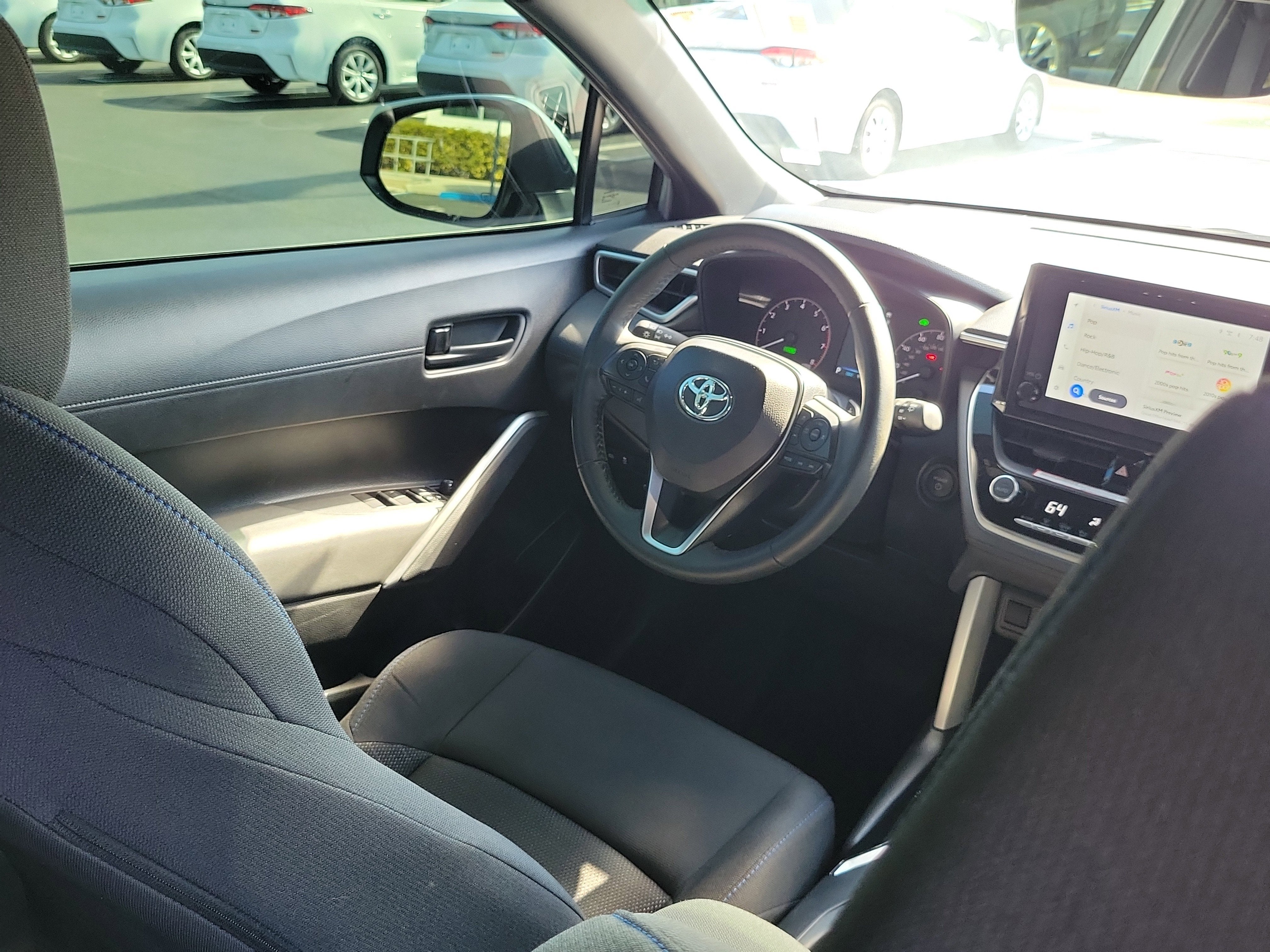 2024 Toyota Corolla Cross Hybrid SE