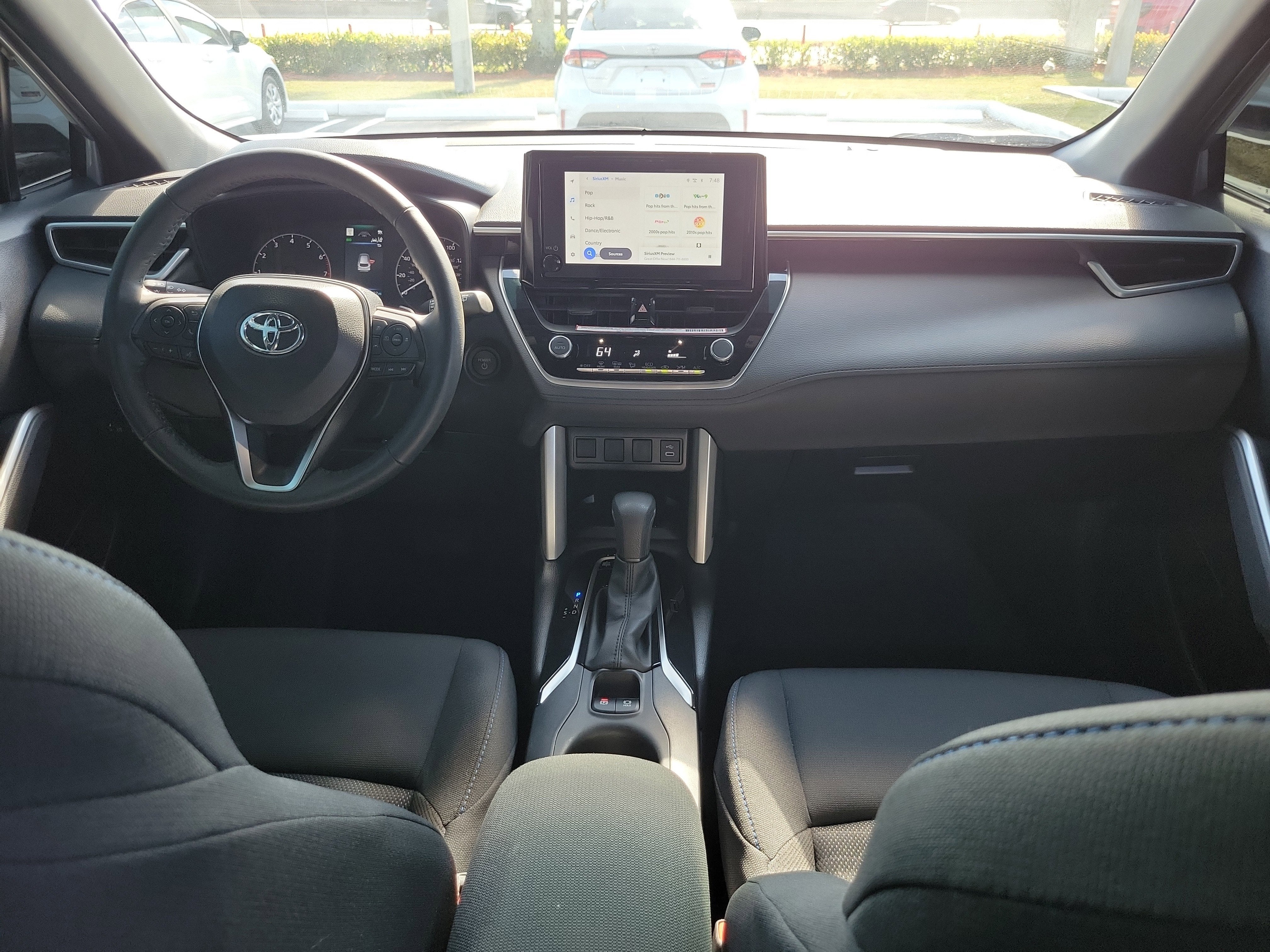 2024 Toyota Corolla Cross Hybrid SE