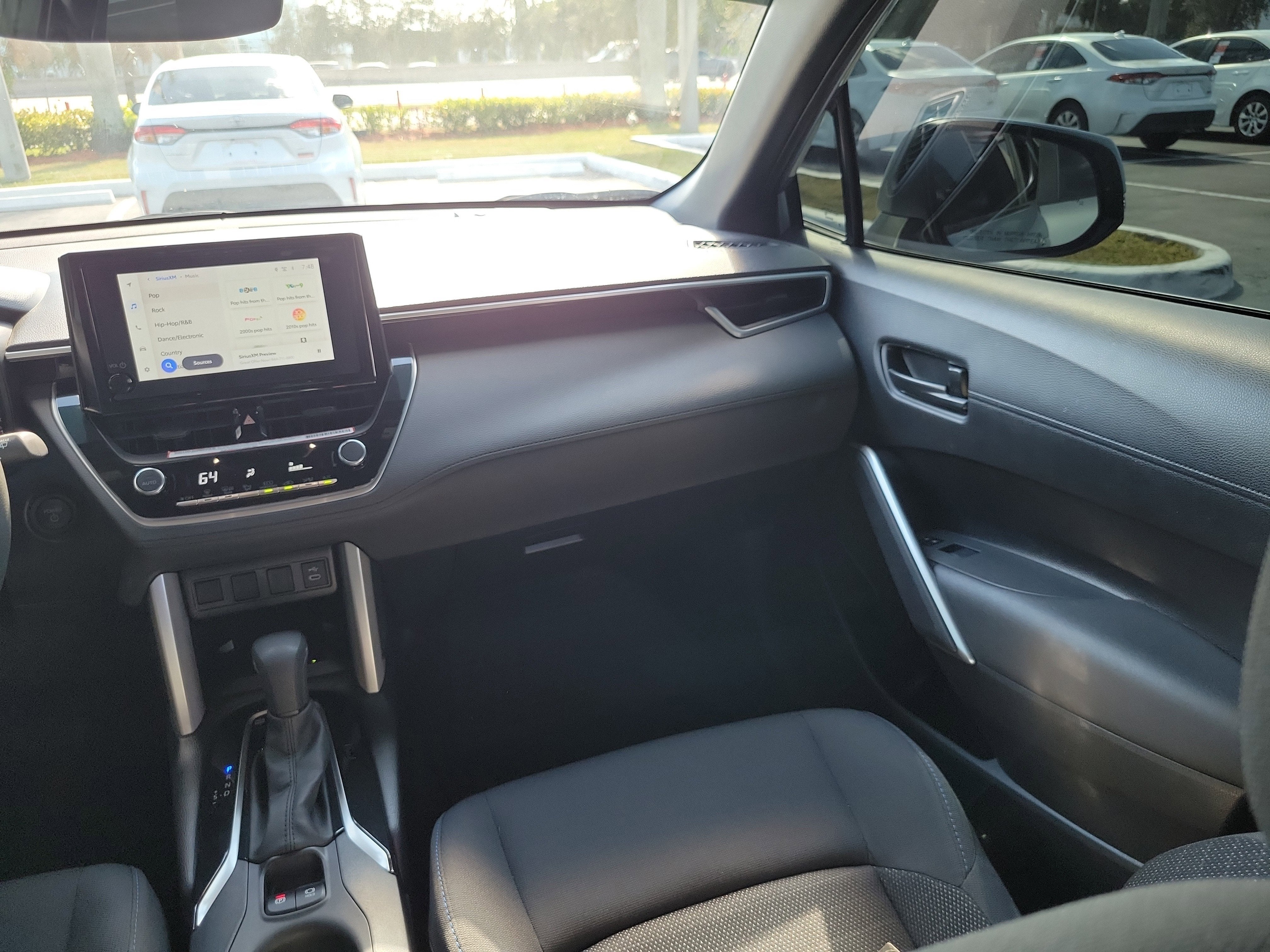 2024 Toyota Corolla Cross Hybrid SE