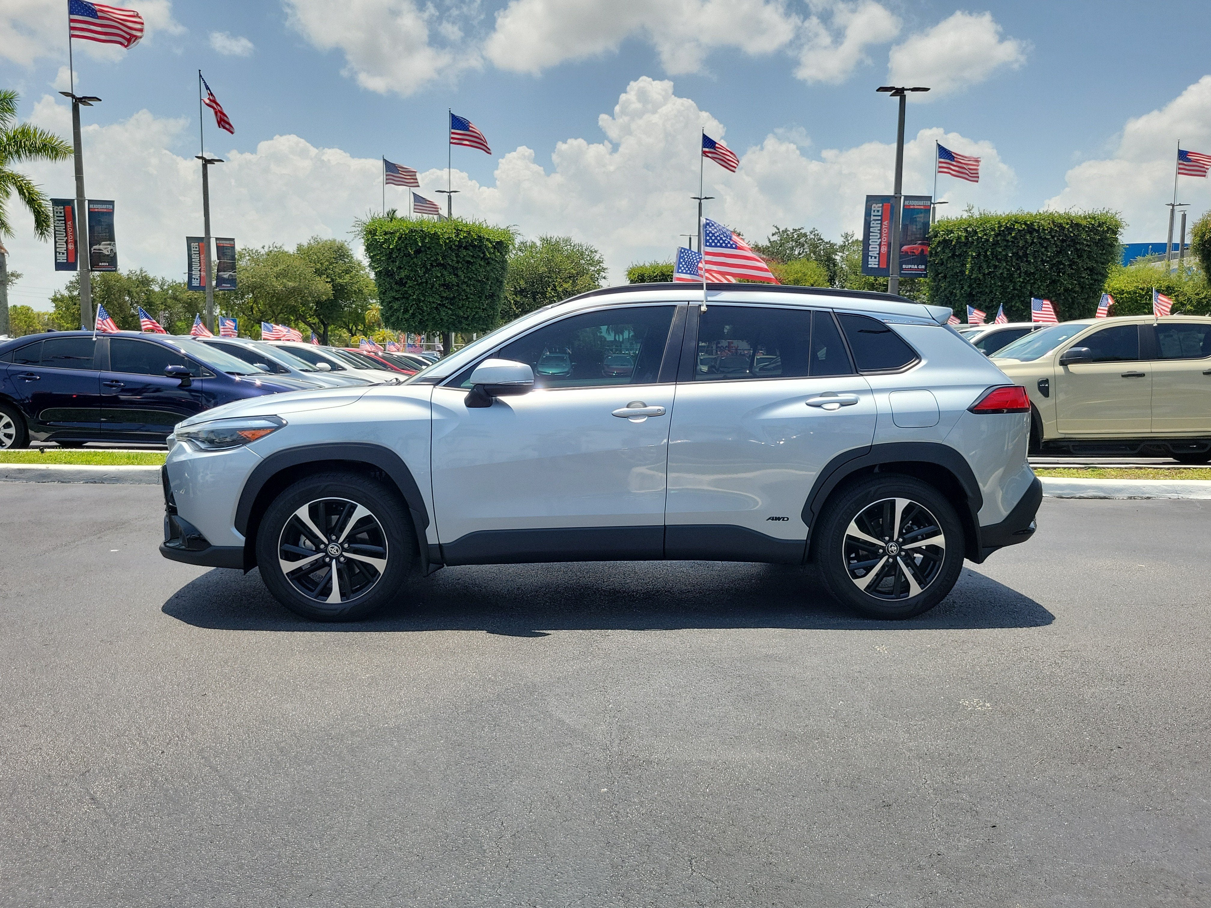 2024 Toyota Corolla Cross Hybrid XSE