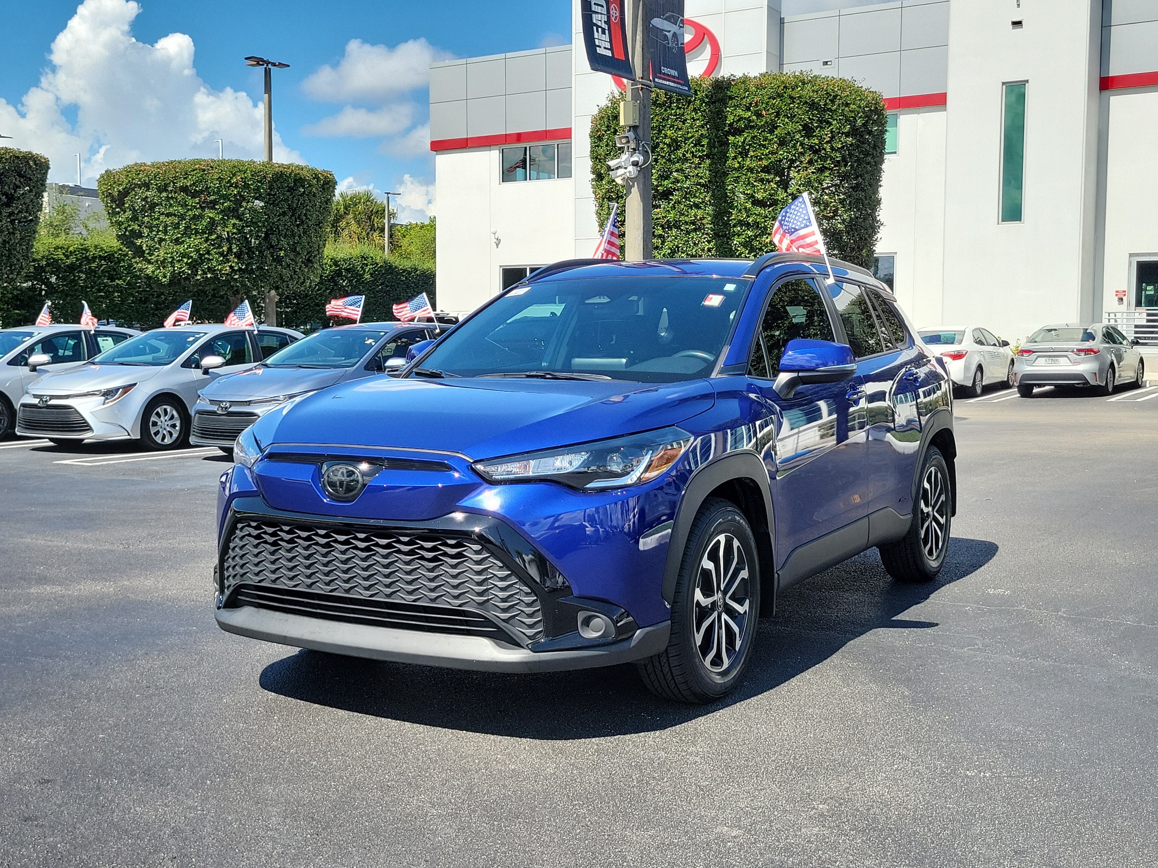 2023 Toyota Corolla Cross Hybrid SE