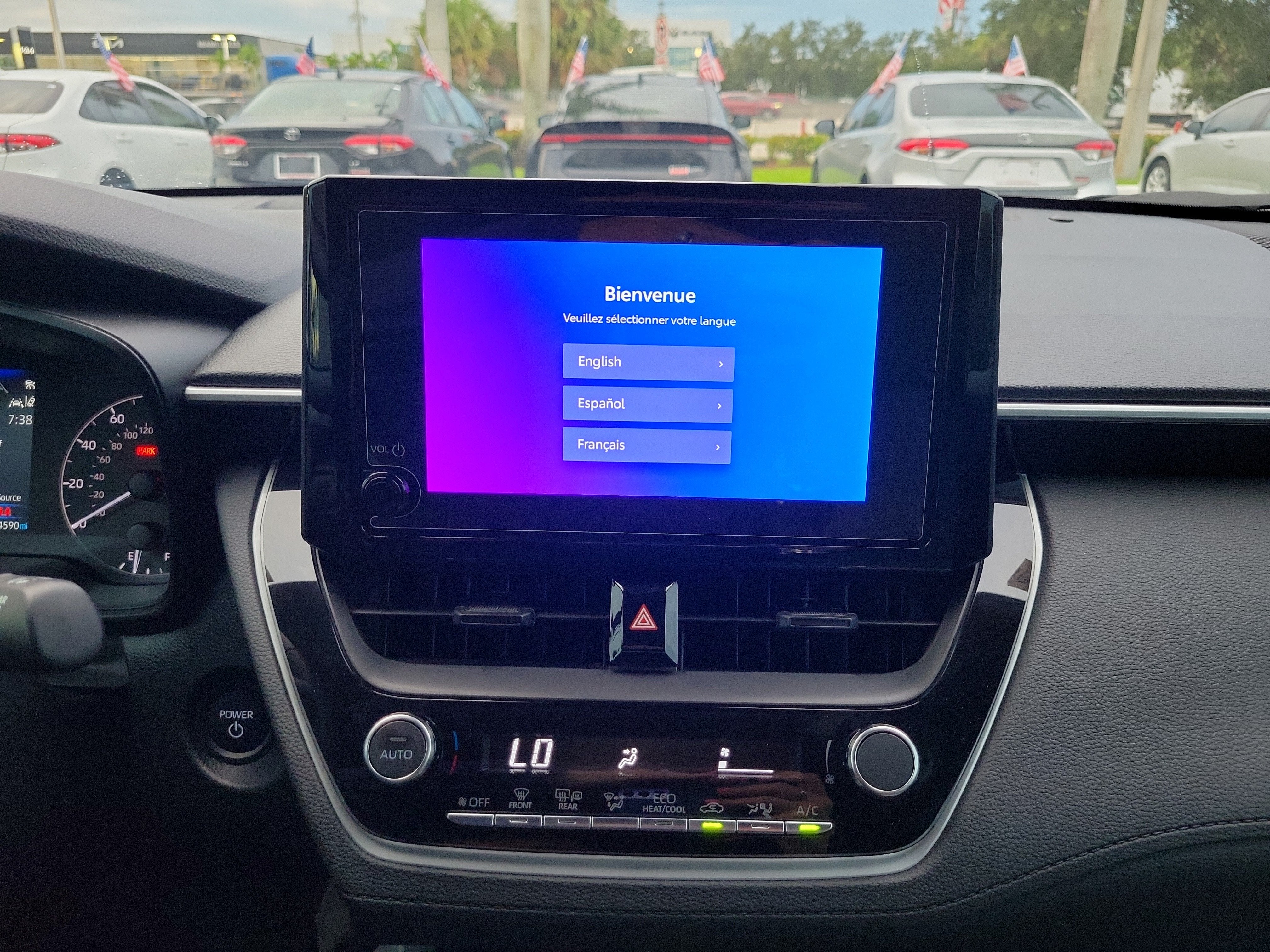 2025 Toyota Corolla Cross Hybrid SE