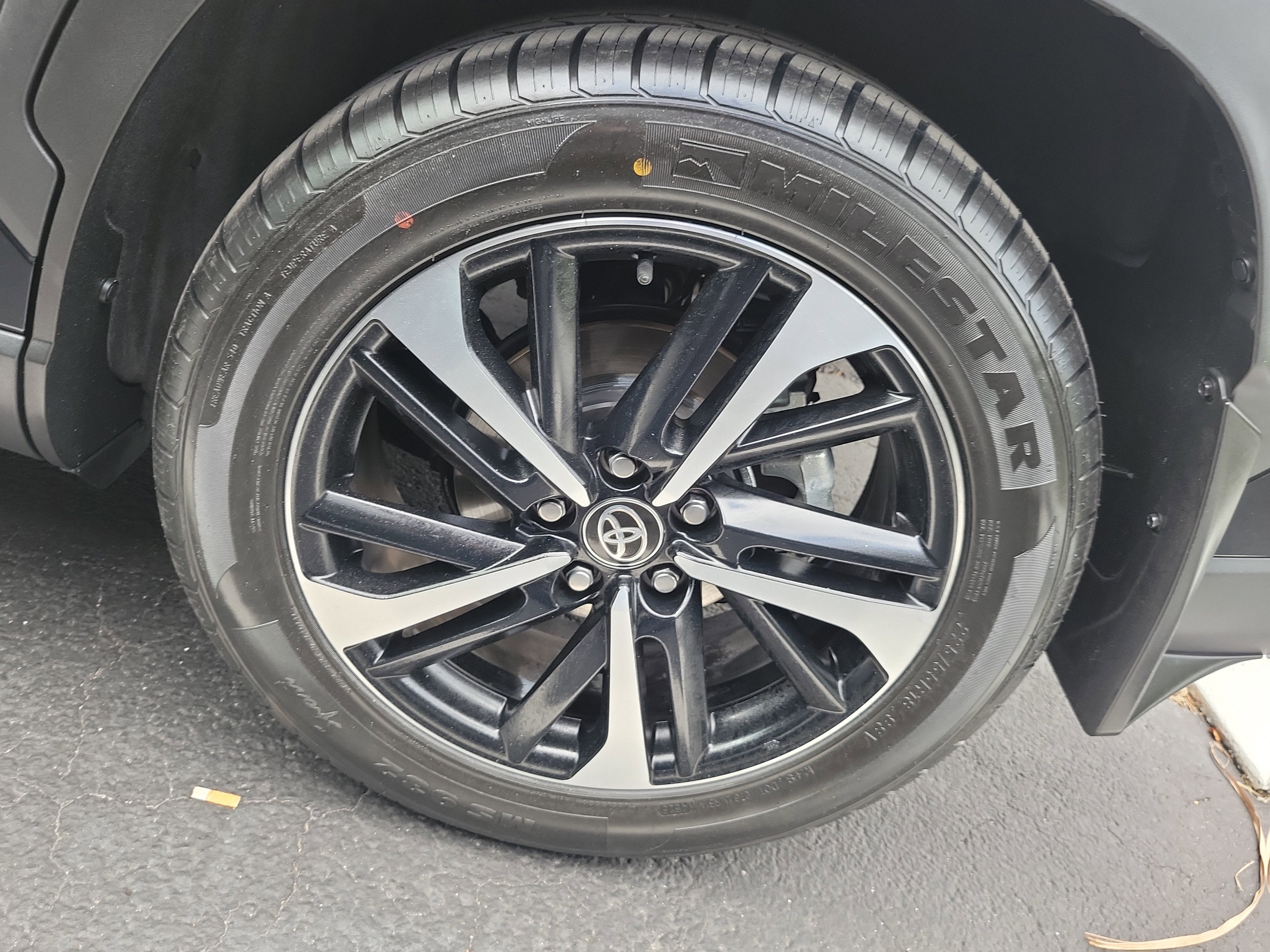 2024 Toyota Corolla Cross Hybrid SE