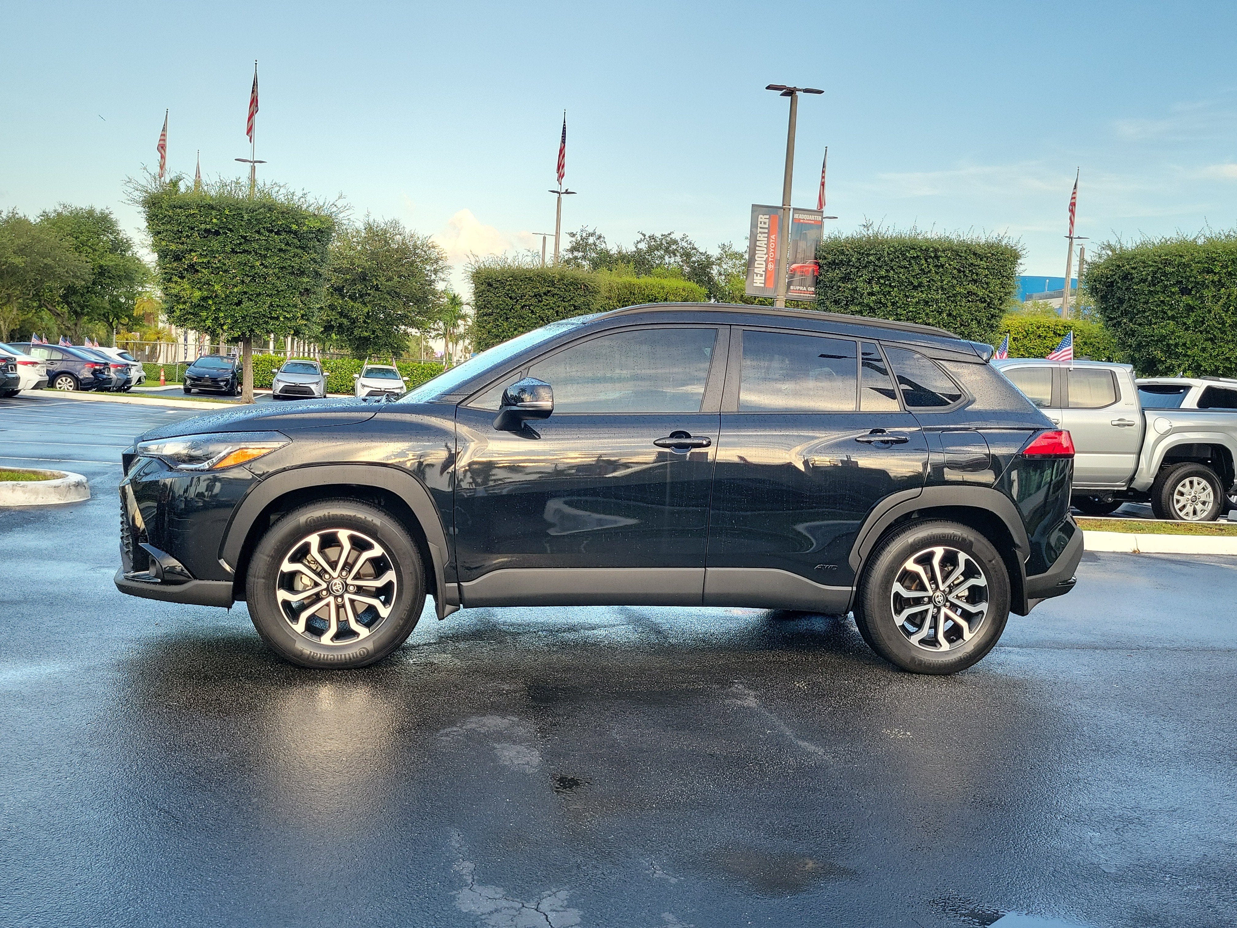 2024 Toyota Corolla Cross Hybrid SE