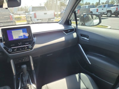 2025 Toyota Corolla Cross Hybrid SE