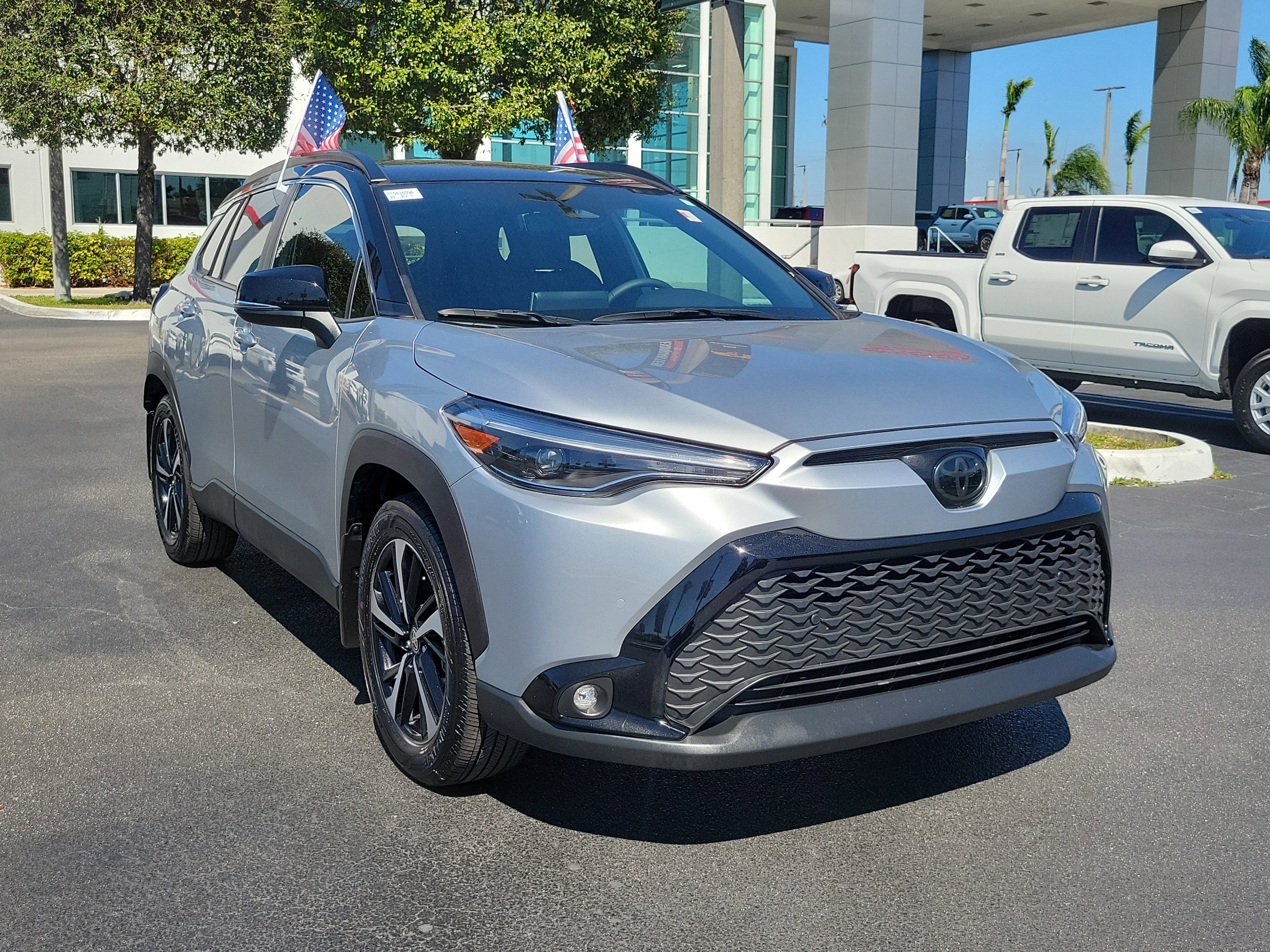 2025 Toyota Corolla Cross Hybrid SE