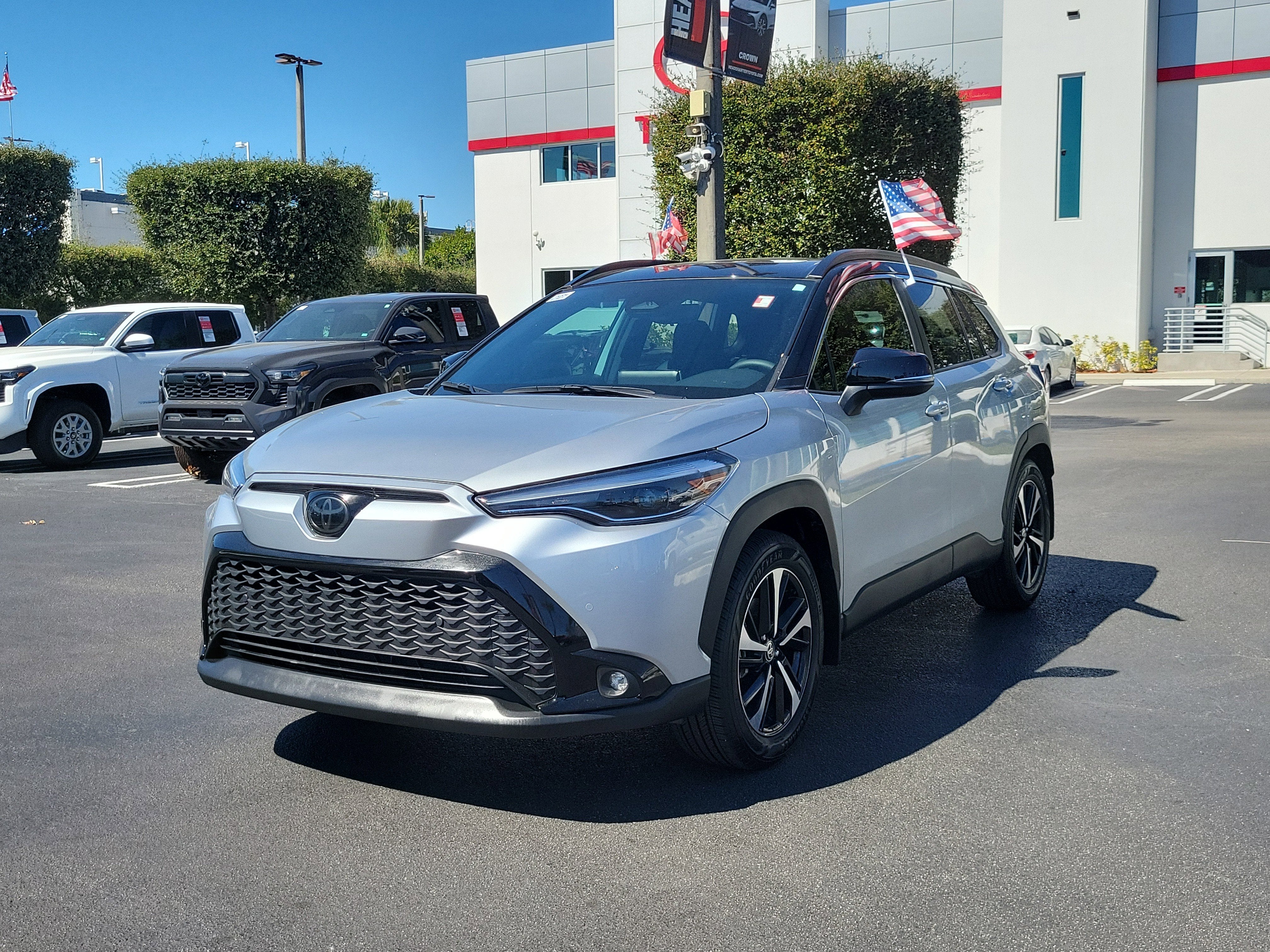 2025 Toyota Corolla Cross Hybrid SE