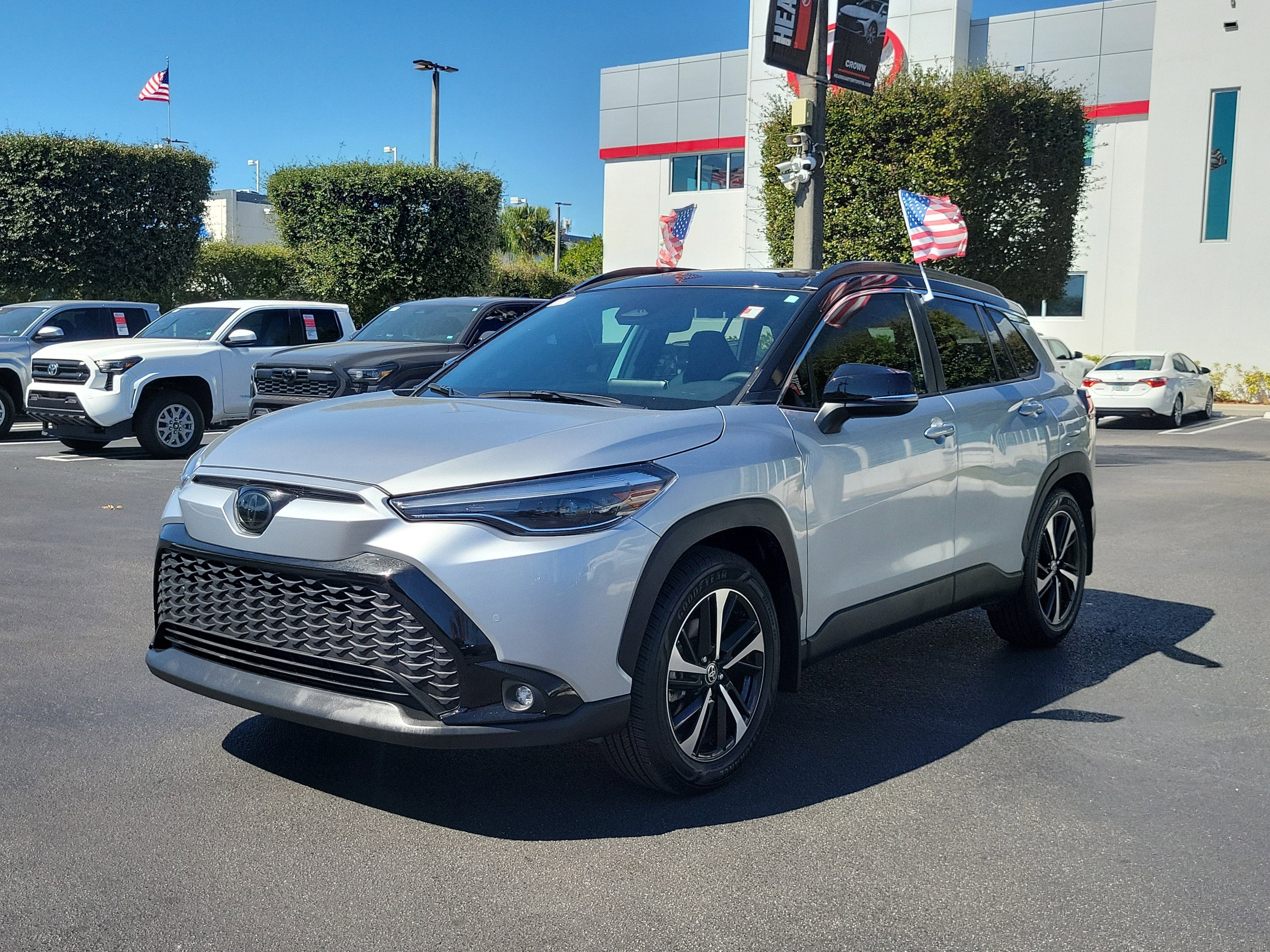 2025 Toyota Corolla Cross Hybrid SE