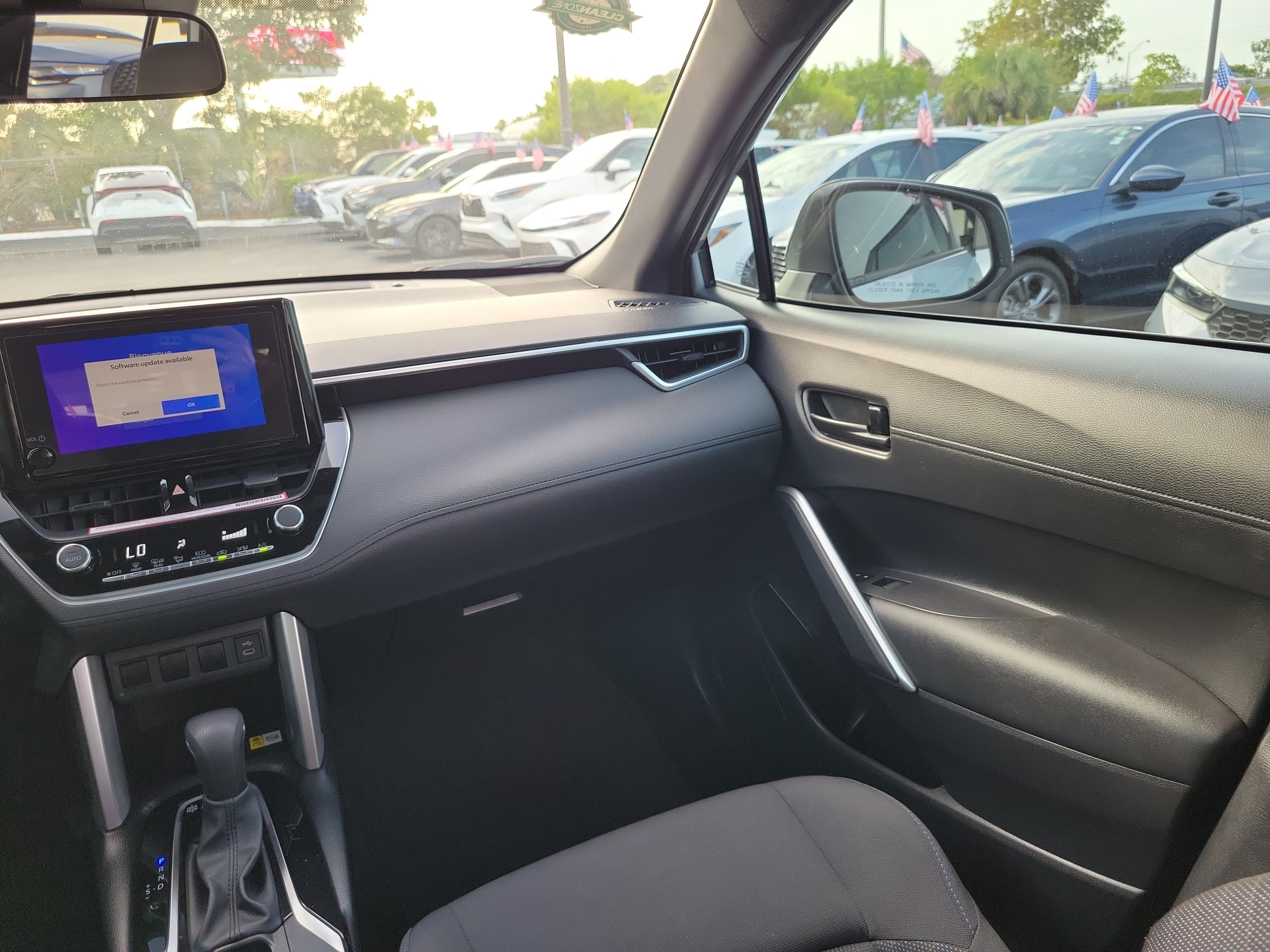 2023 Toyota Corolla Cross Hybrid SE