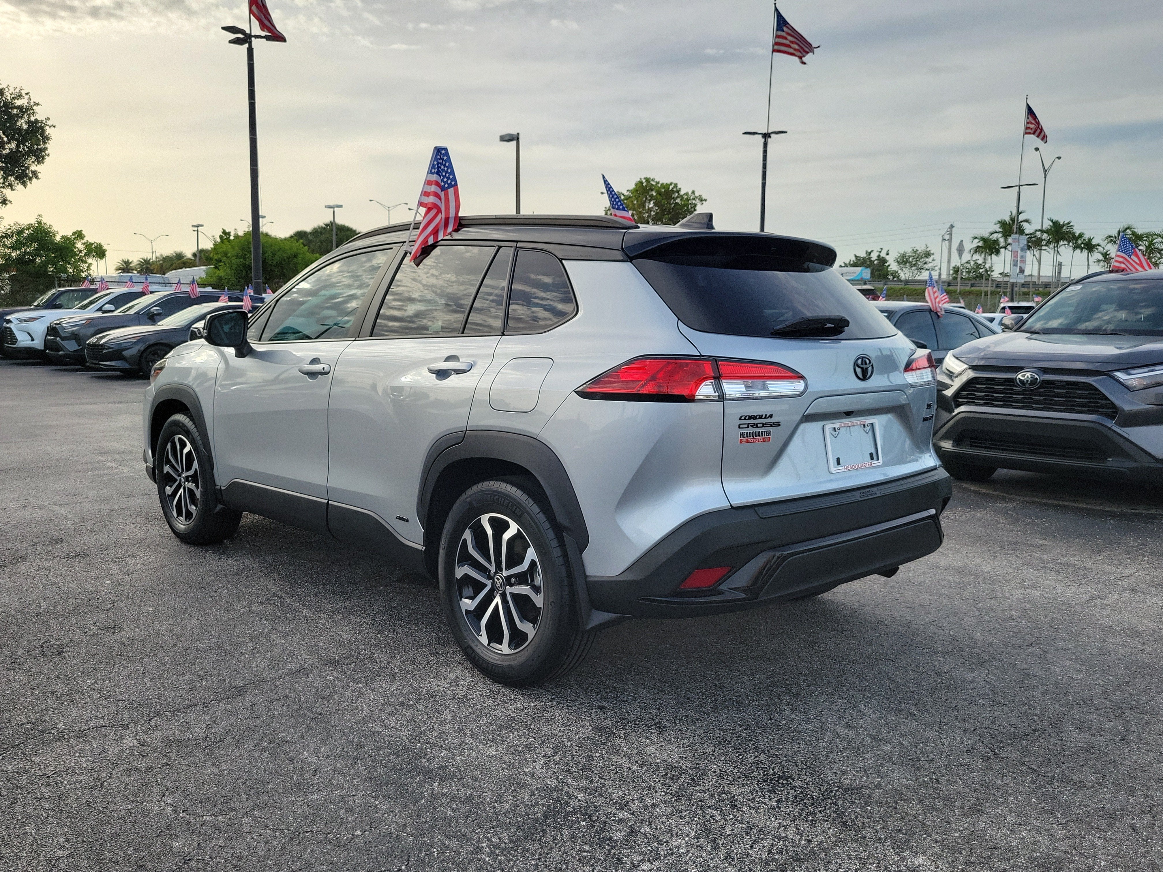 2023 Toyota Corolla Cross Hybrid SE